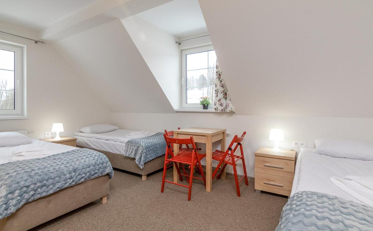 Triple Room with Bathroom - Photo 2