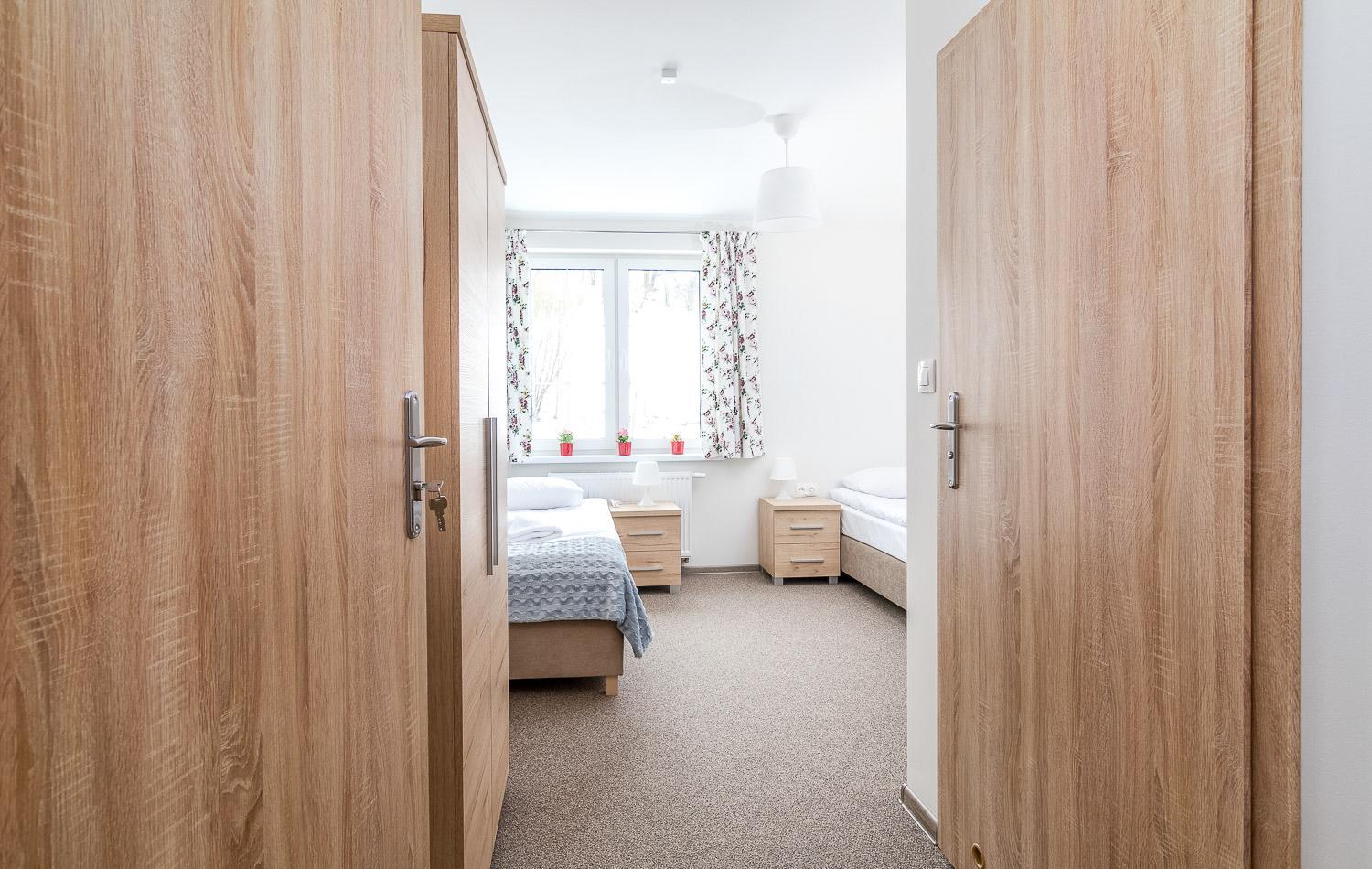 Triple Room with Bathroom - Photo 8