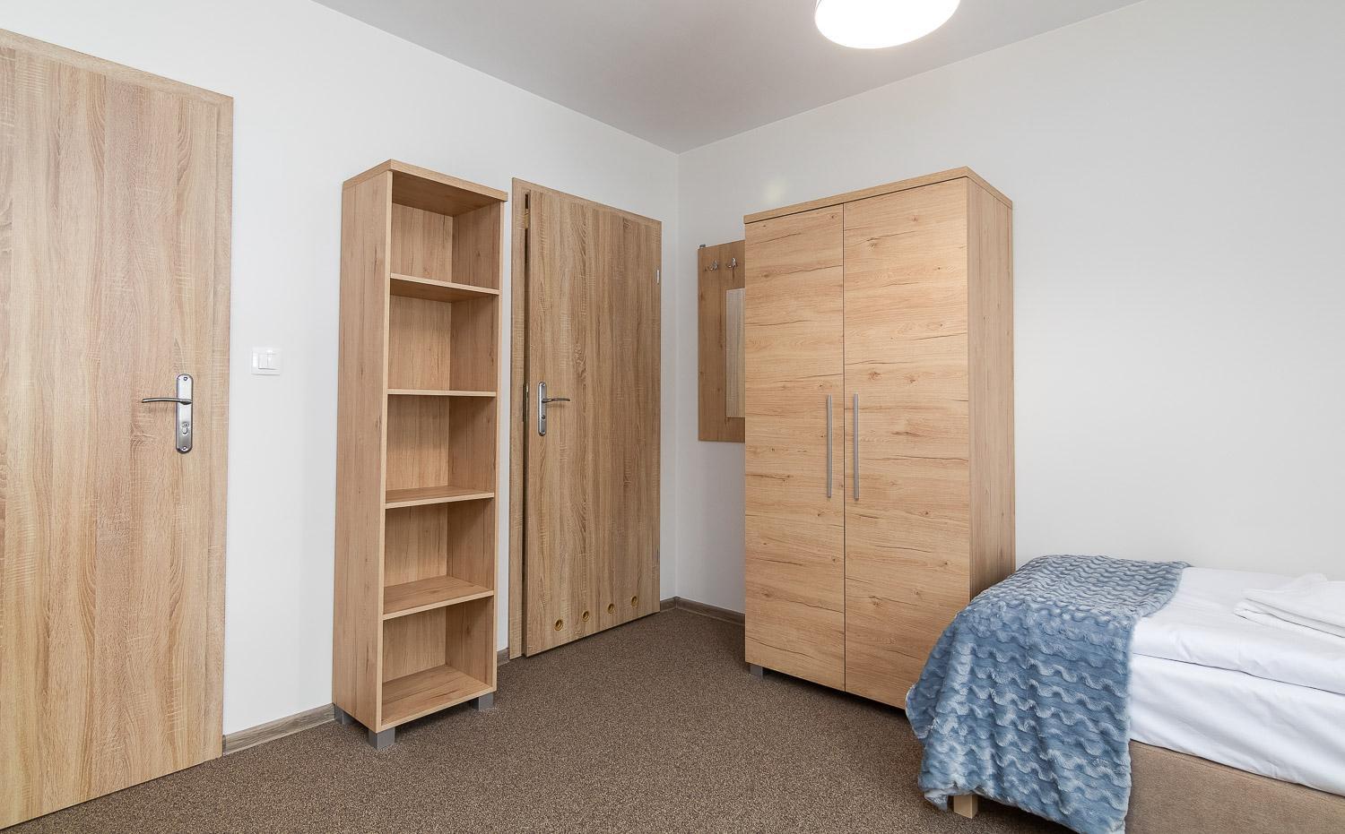 Triple Room with Bathroom - Photo 15