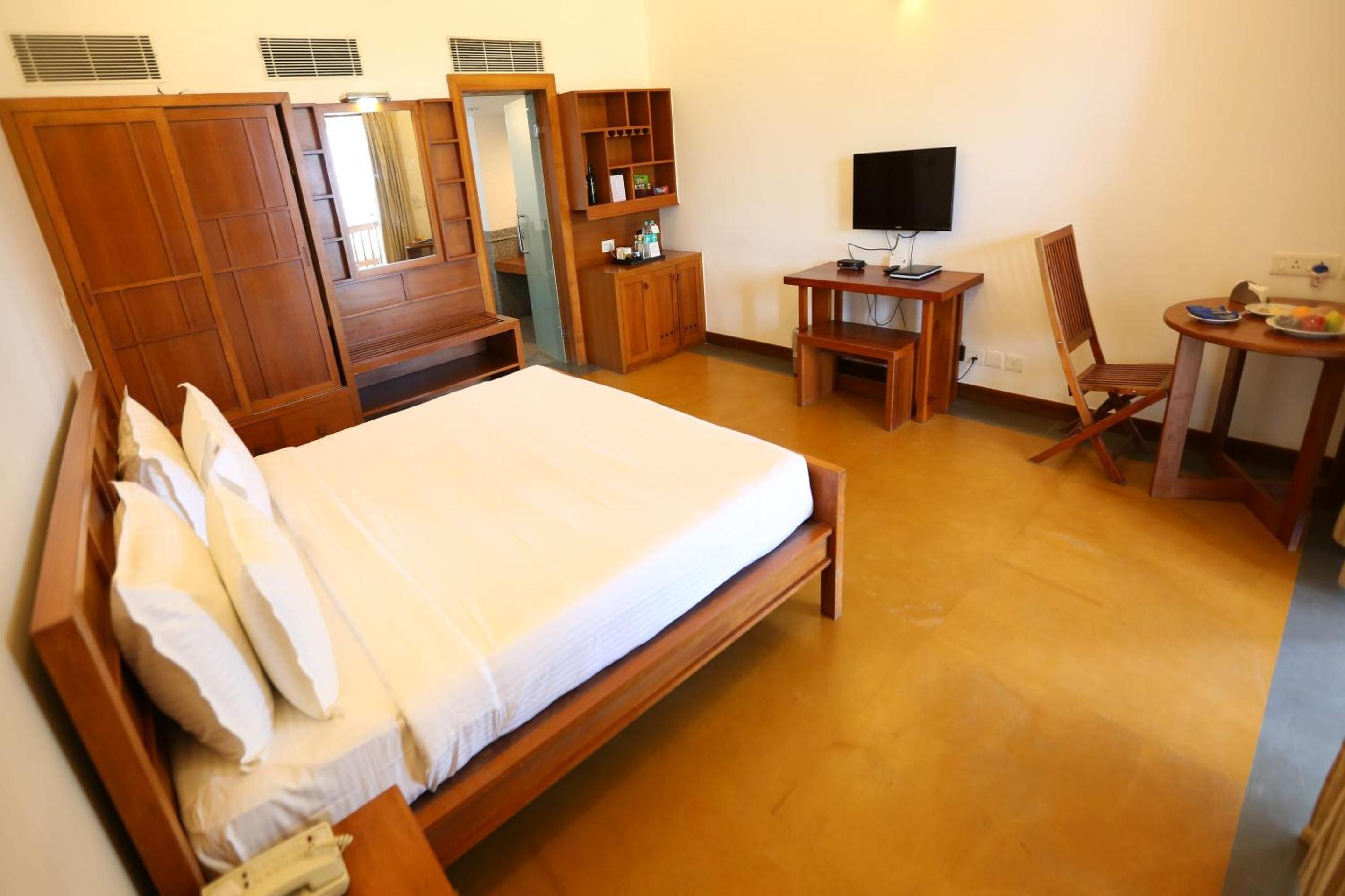 Deluxe King Room Deluxe King Room