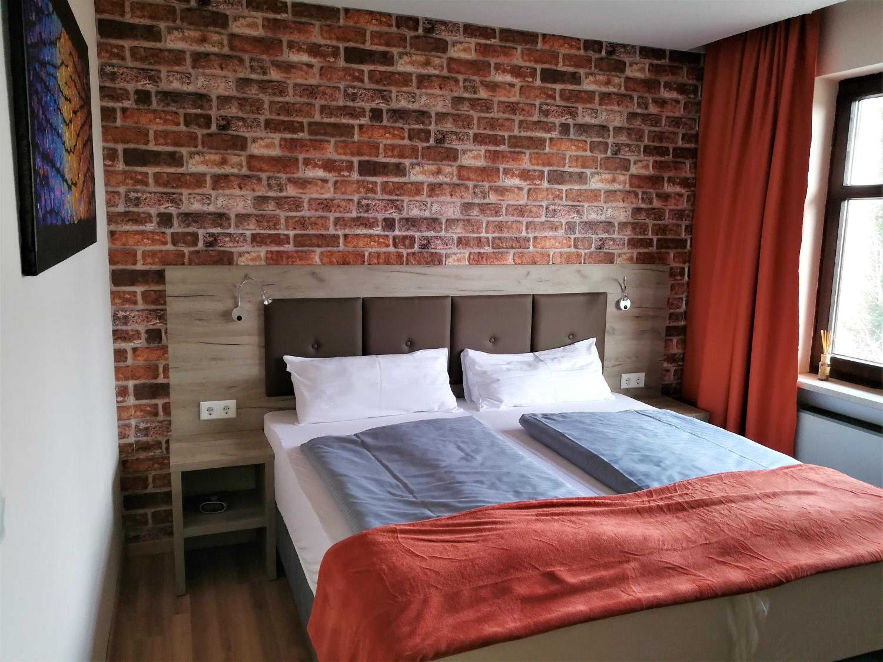 Double Room - Photo 5
