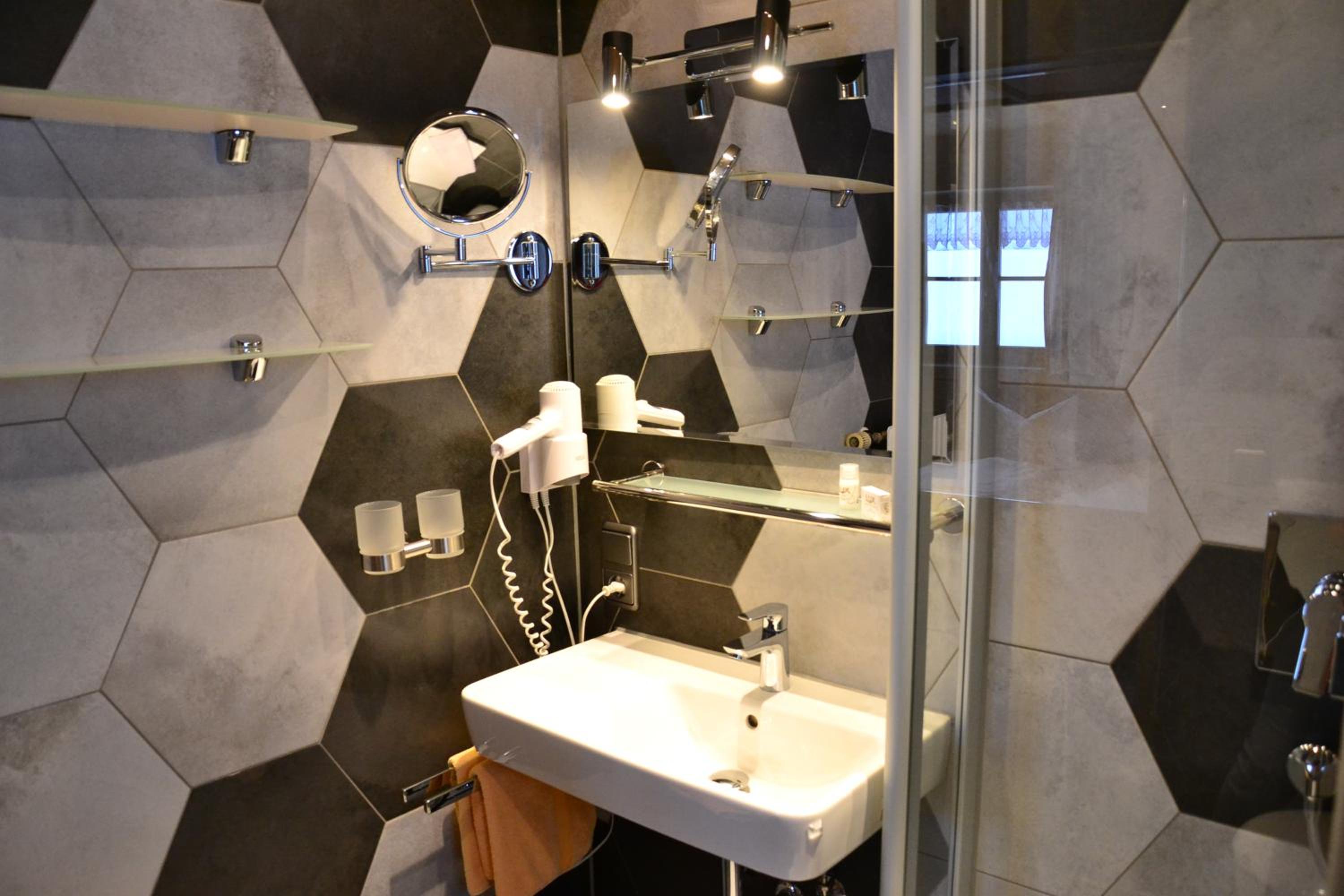 Deluxe Double Room with Balcony photo 2