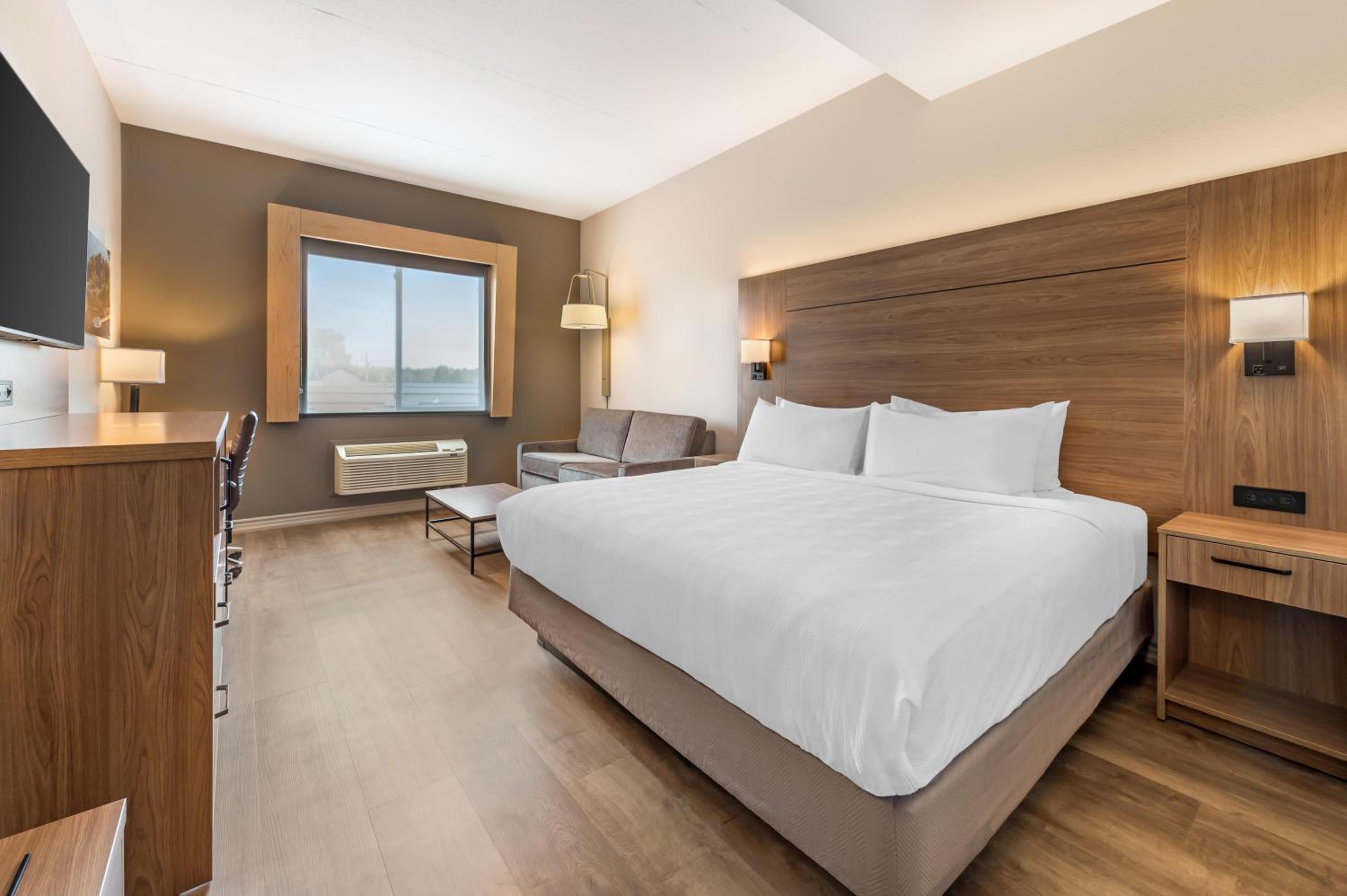 King Room with Sofa Bed - Non-Smoking