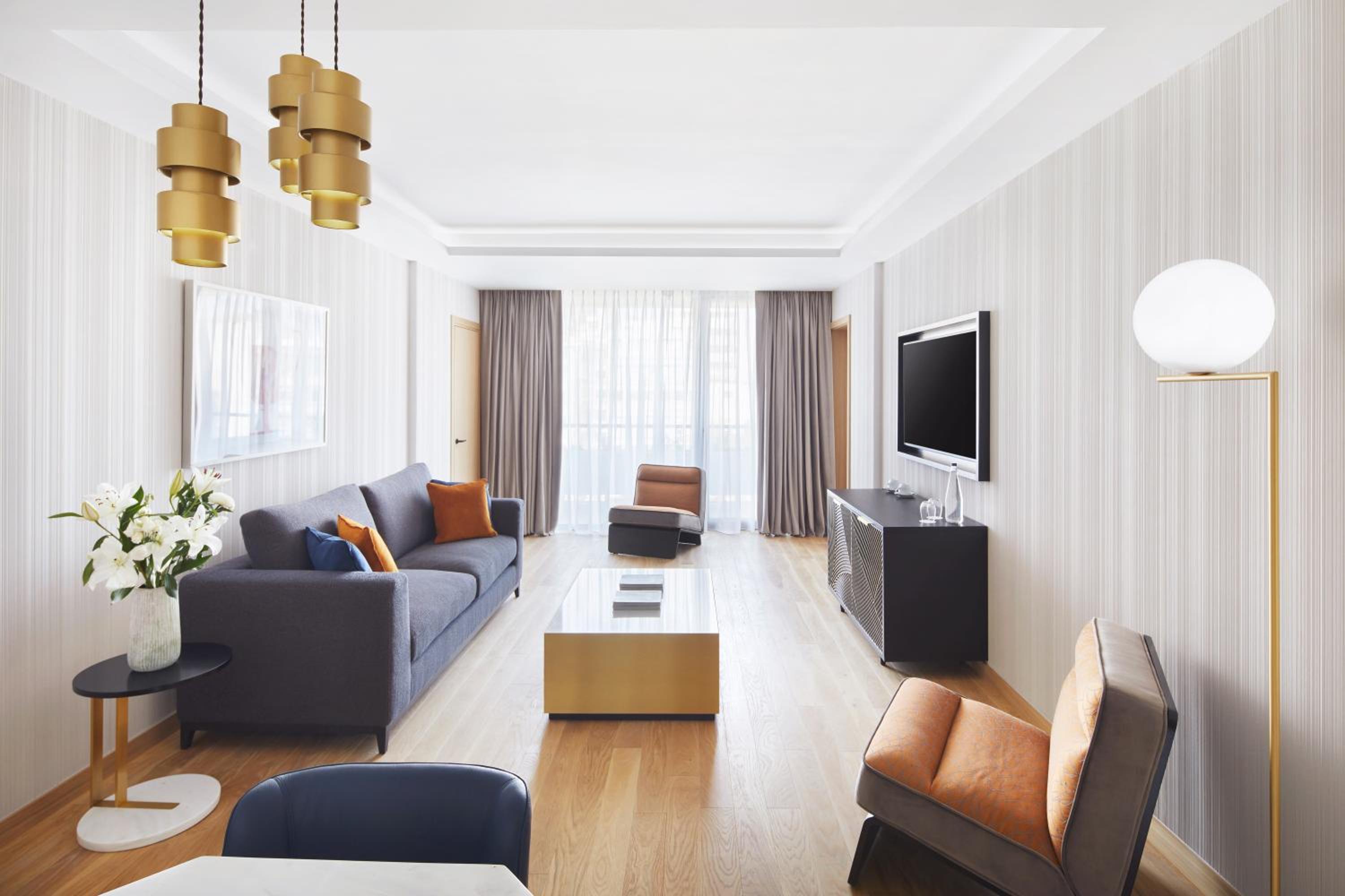 Grand King Suite with Acropolis View thumbnail 5