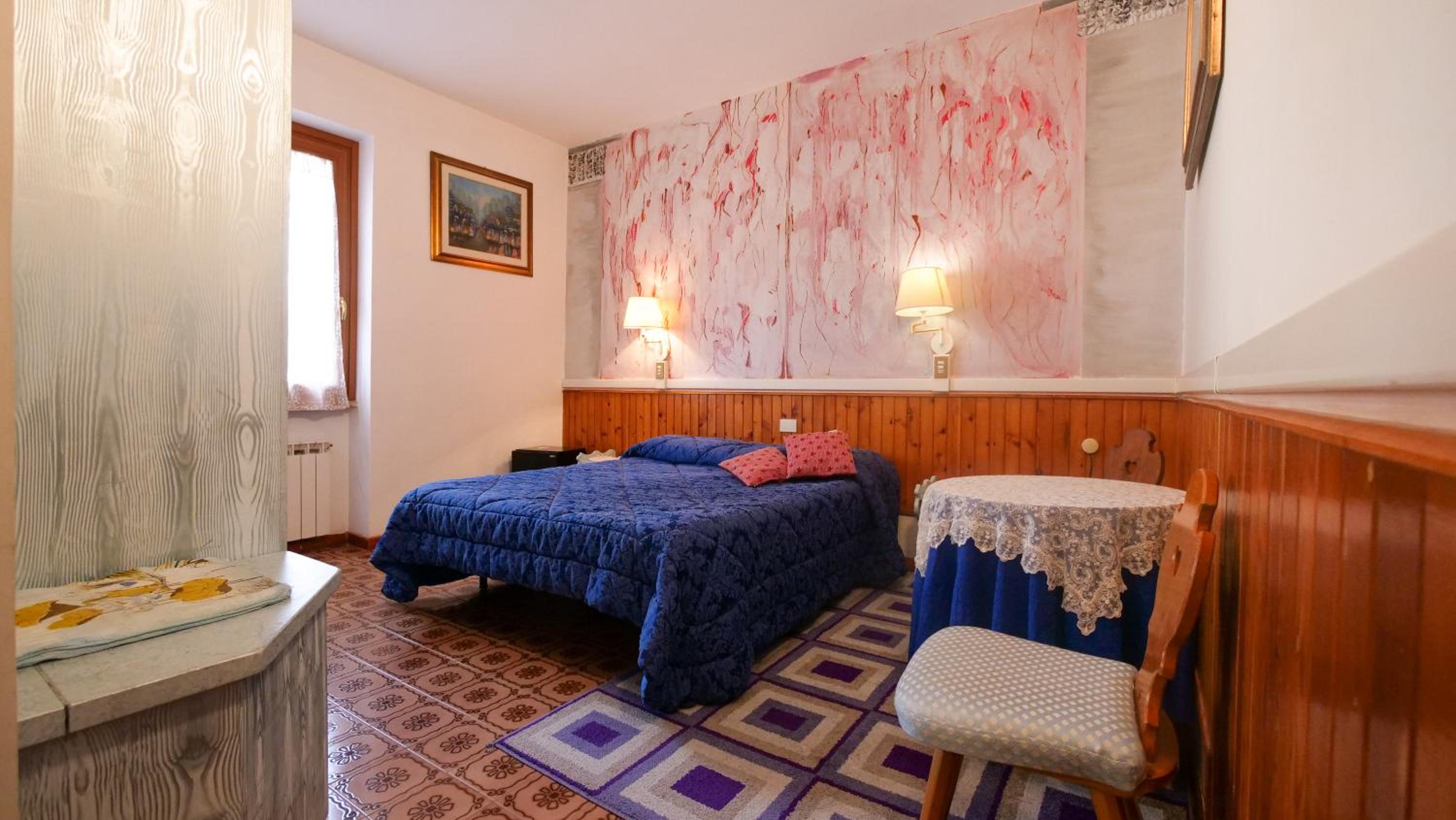Double Room with Private Bathroom - Photo 3