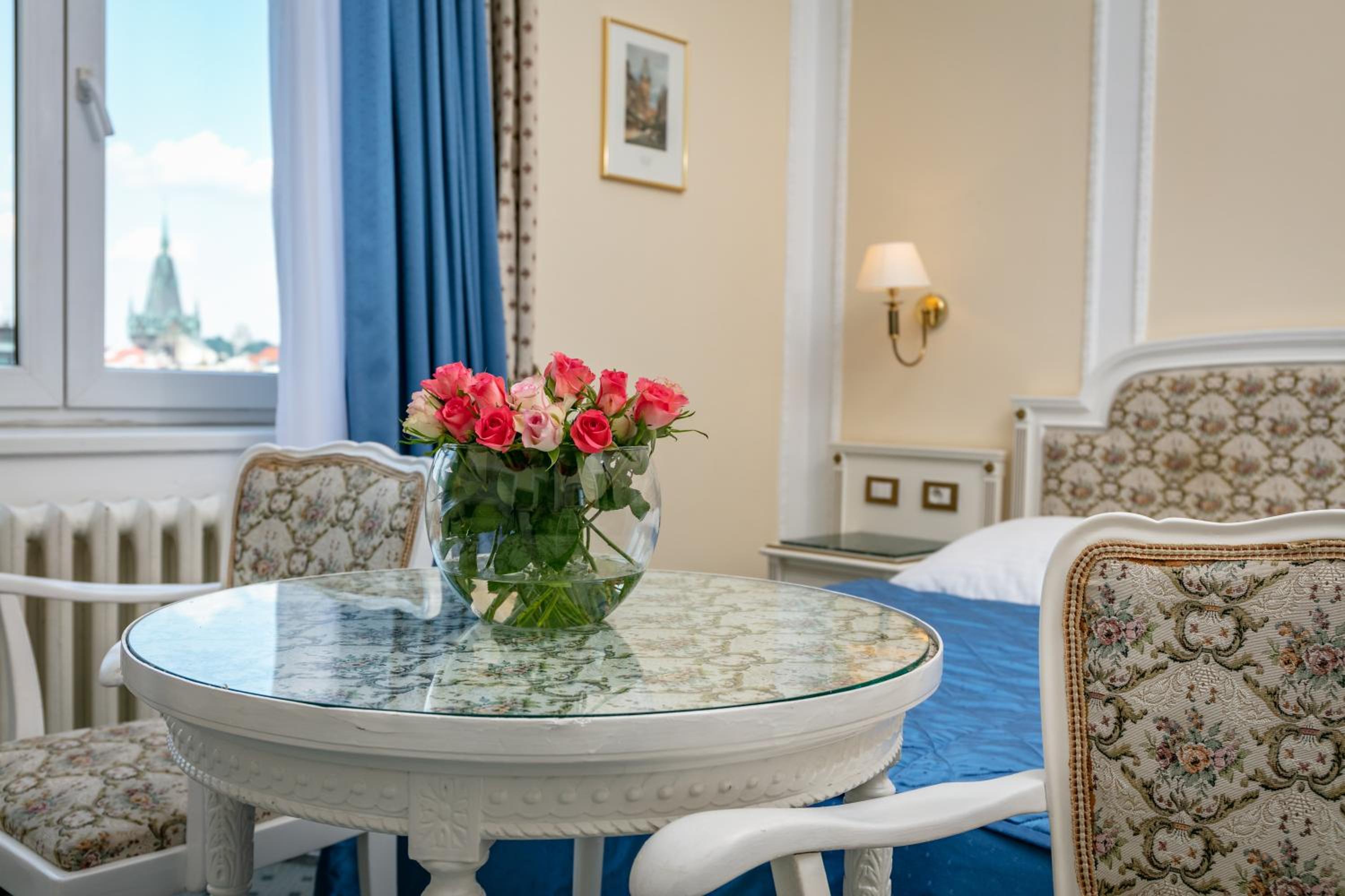 Junior Suite Twin with Wenceslas Square View