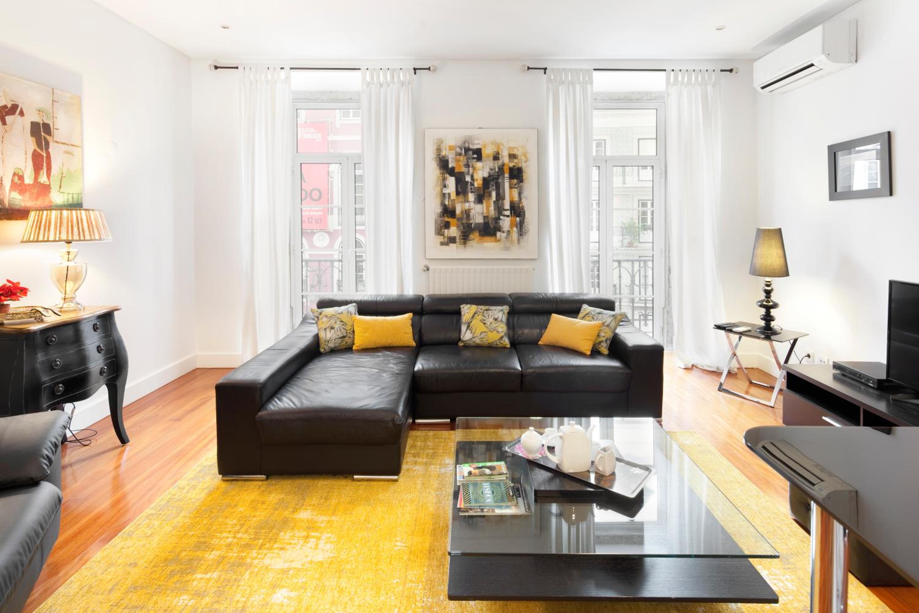 Superior One-Bedroom Apartment photo 2