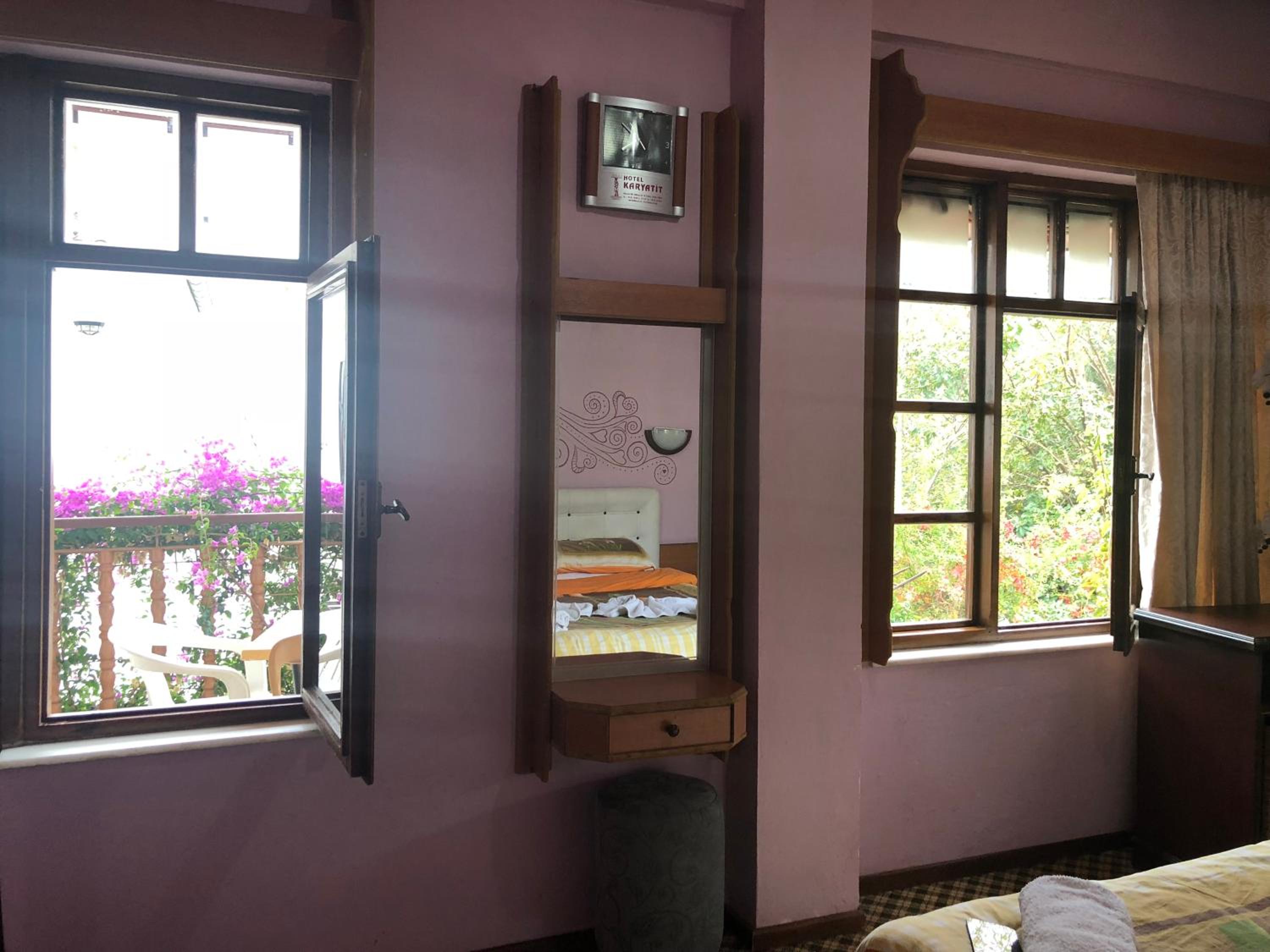 Suite with Balcony photo 2