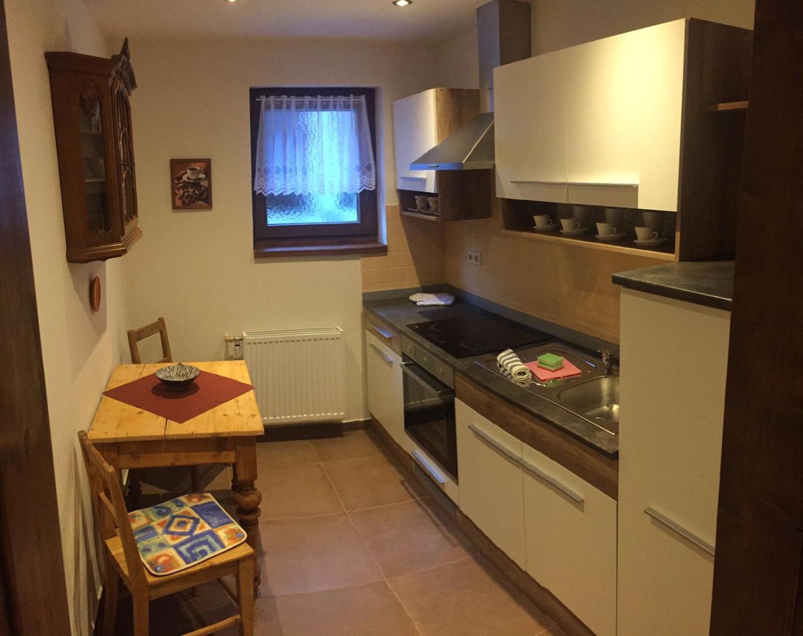 Studio Apartment - Photo 4