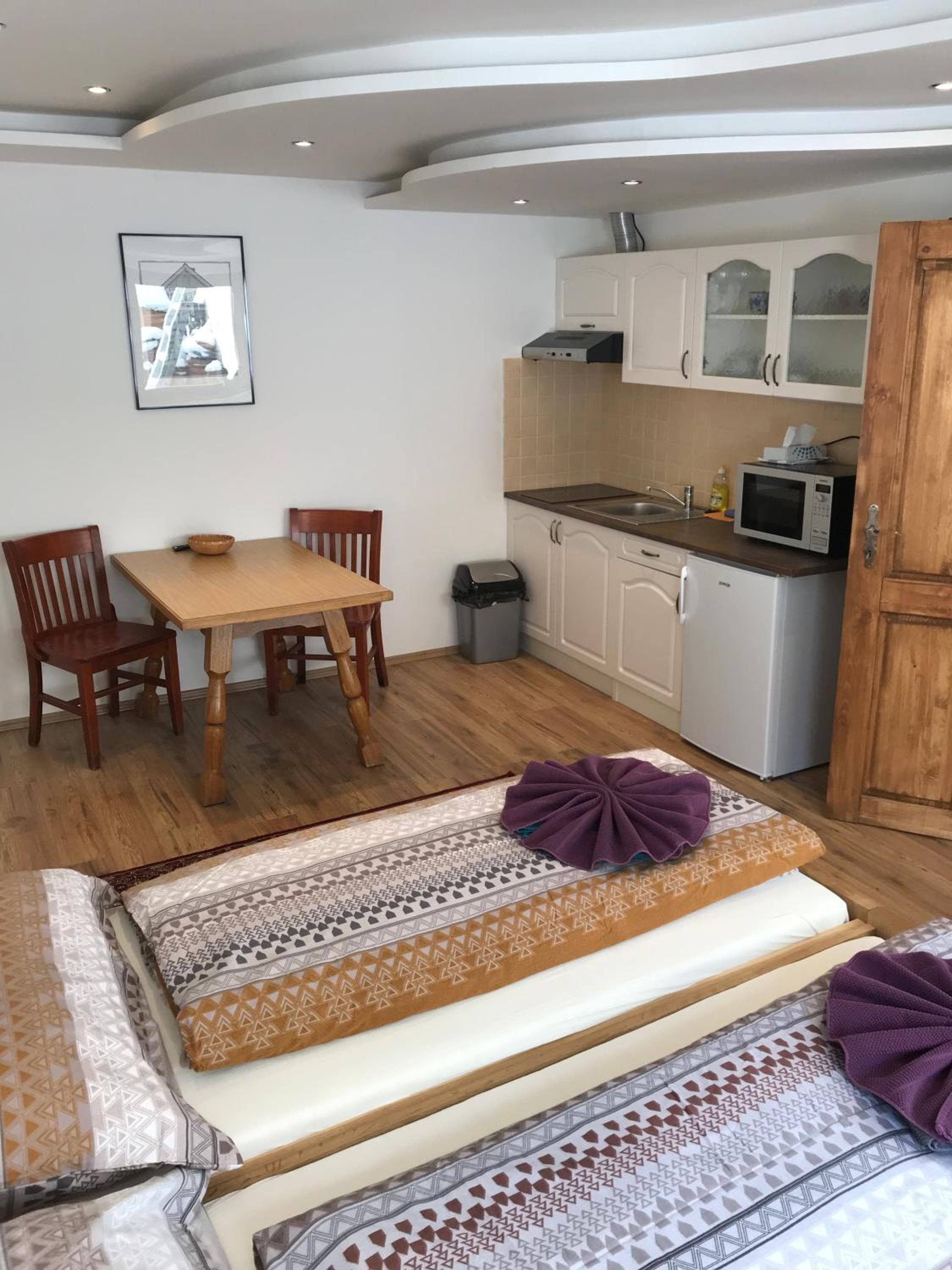  Studio with Extra Bed - Photo 2