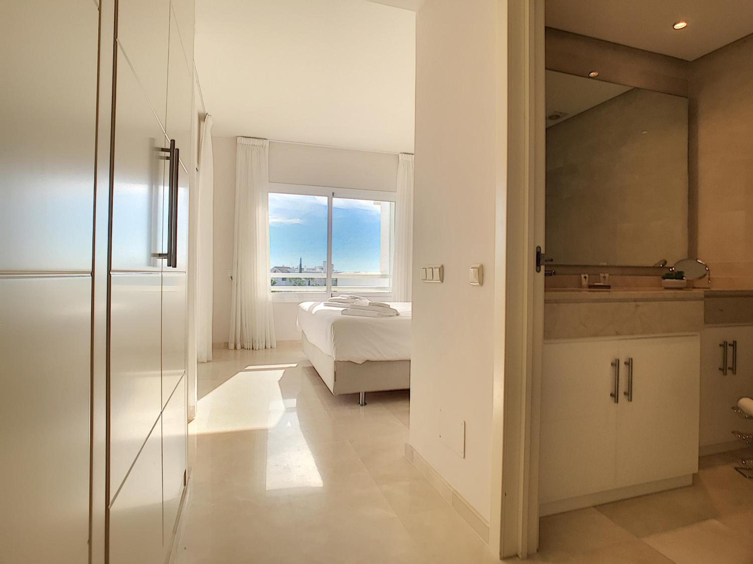 Apartment With Sea View