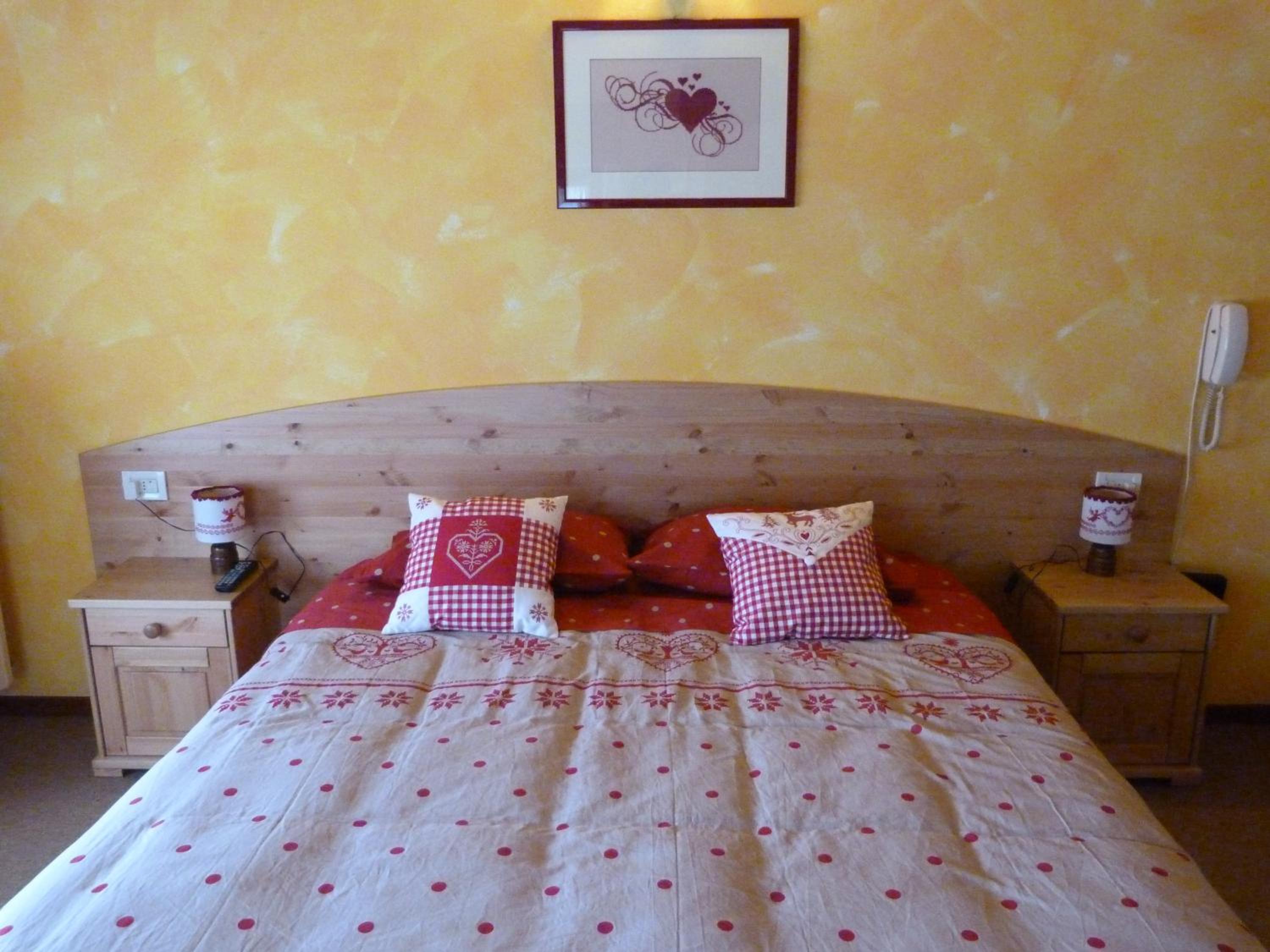 Double or Twin Room - Photo 13