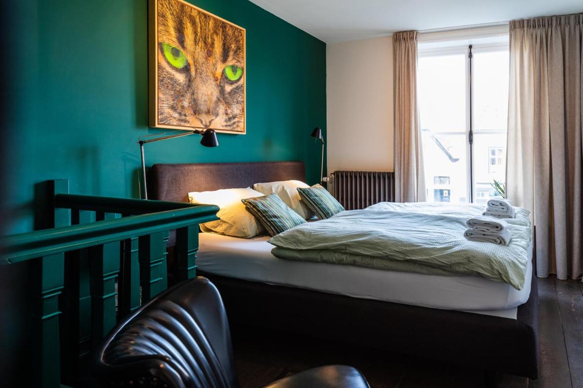 Deluxe King Room photo 1