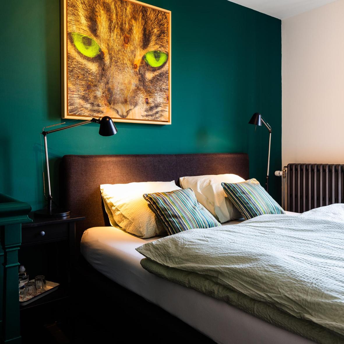 Deluxe King Room photo 2
