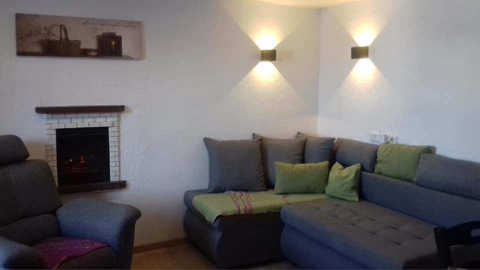 Apartment with Mountain View photo 3