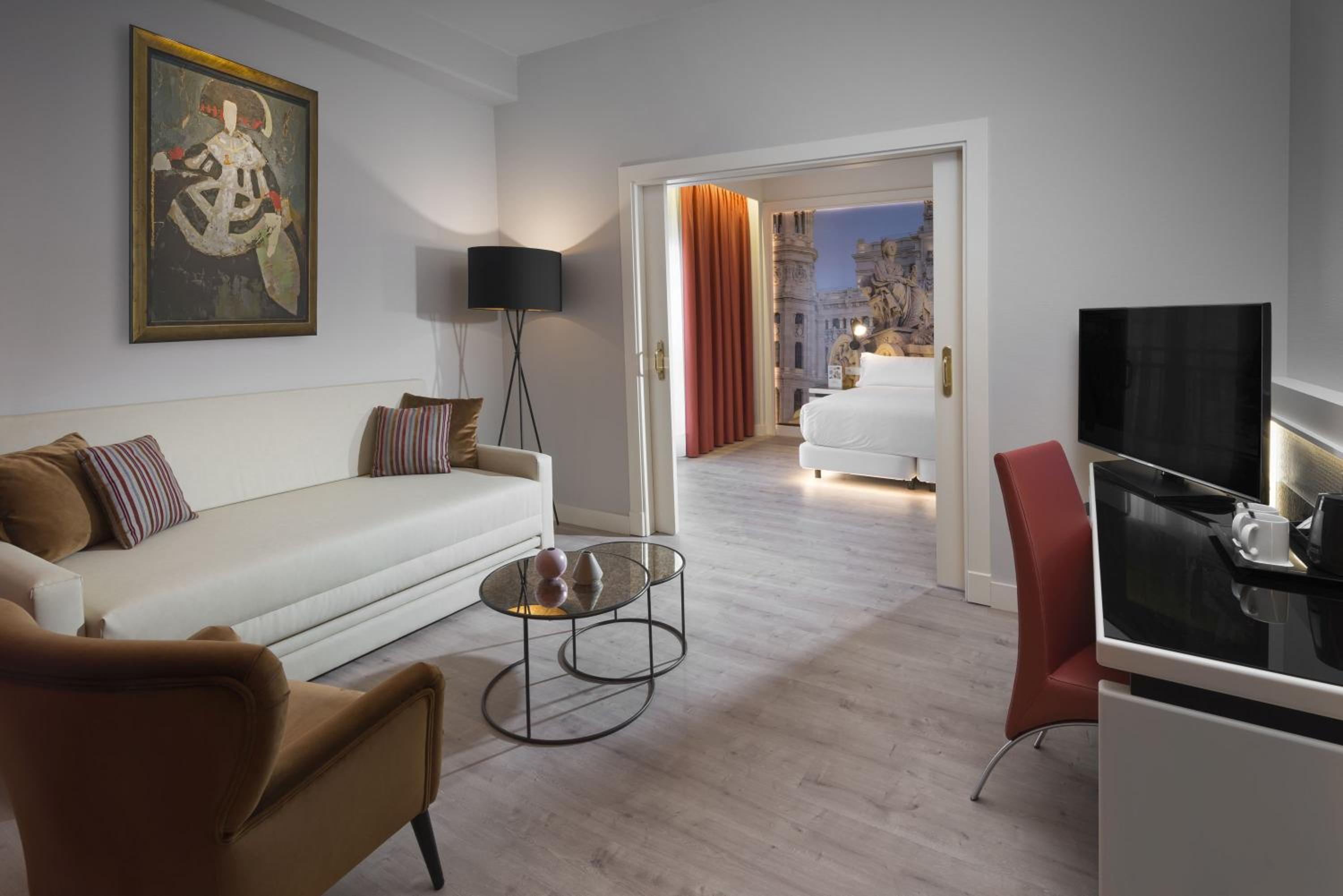Suite - Photo 4