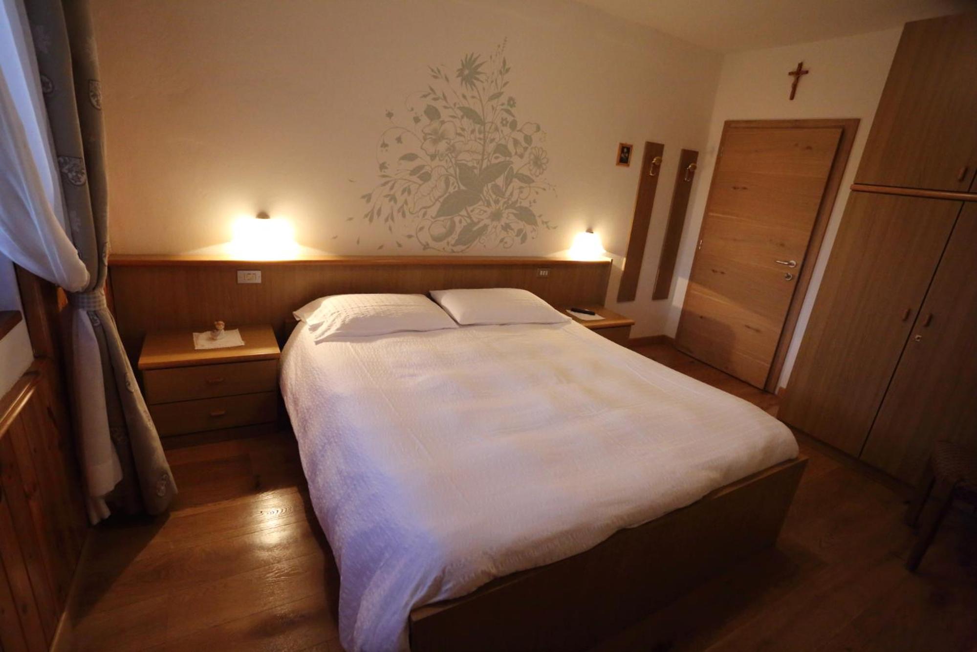 Double Room - Photo 4