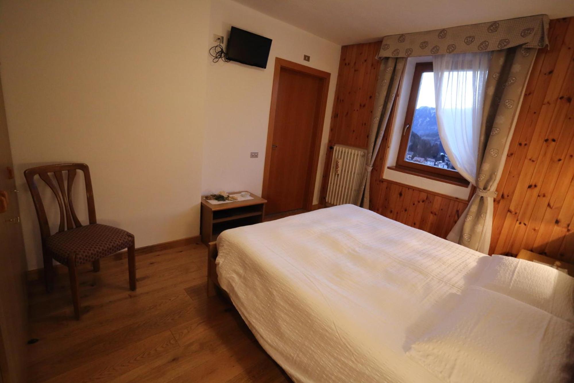 Double Room - Photo 2
