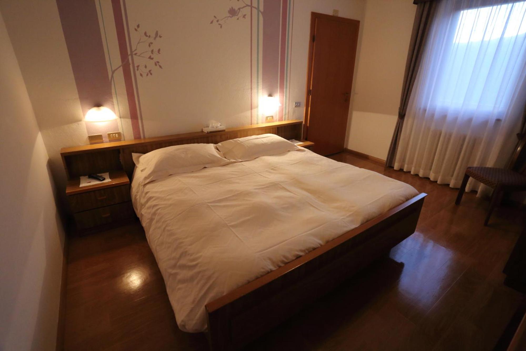 Double Room - Photo 3