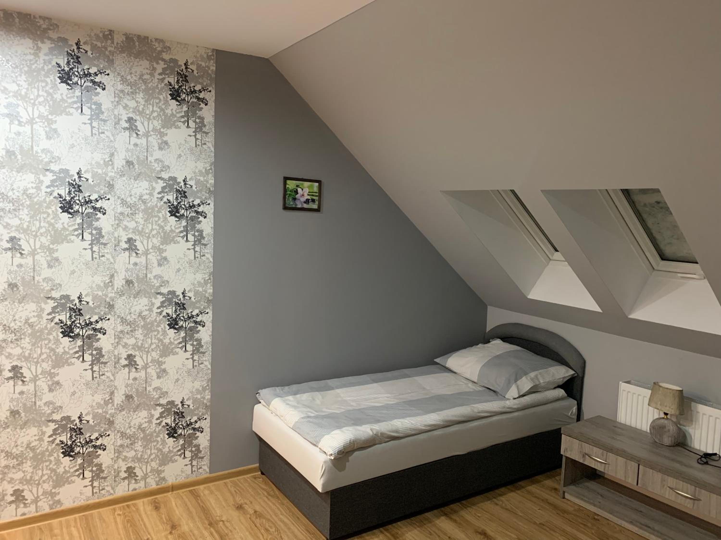 Small Twin Room photo 1