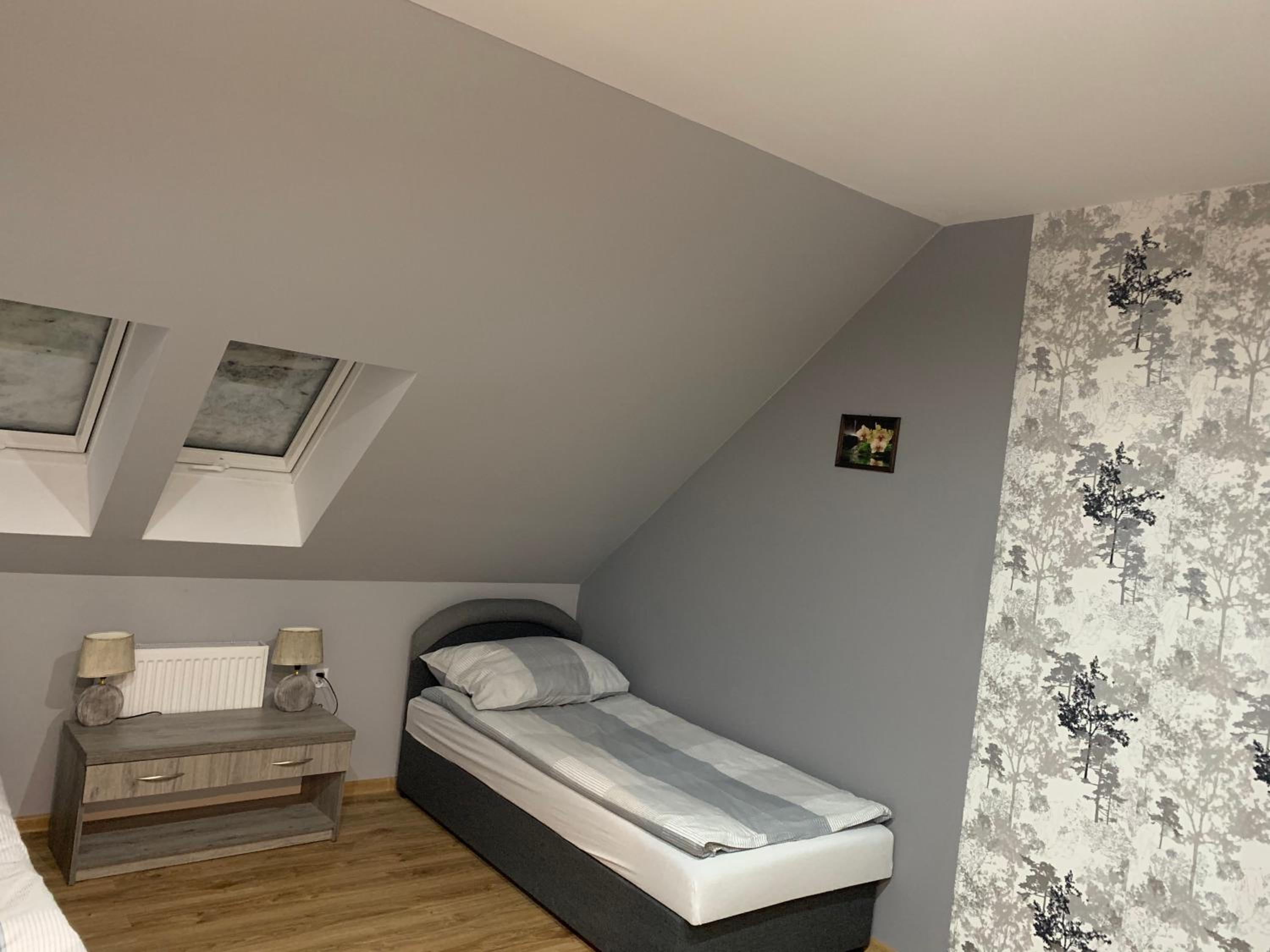 Small Twin Room photo 3