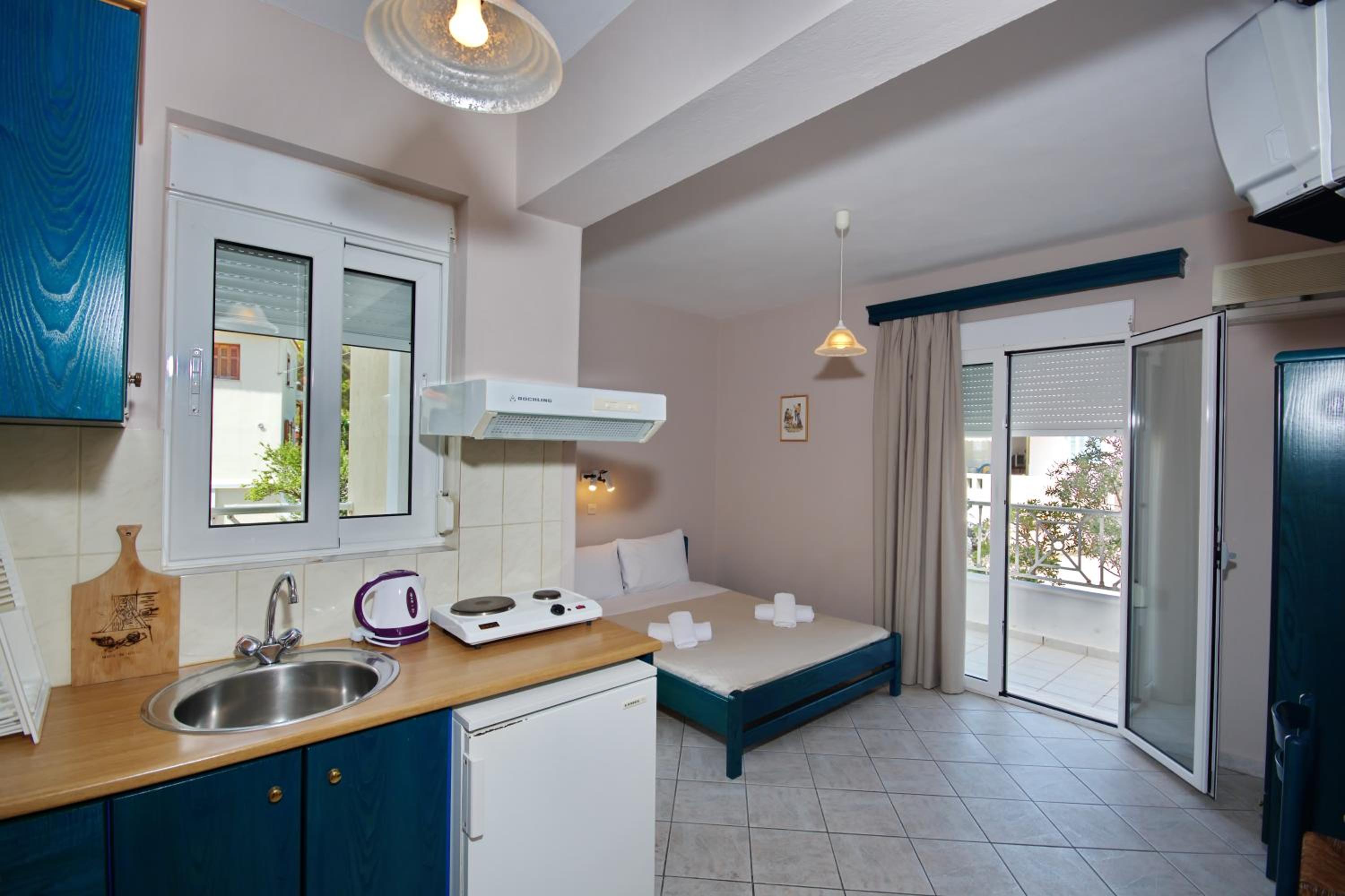Studio Apartment photo 1