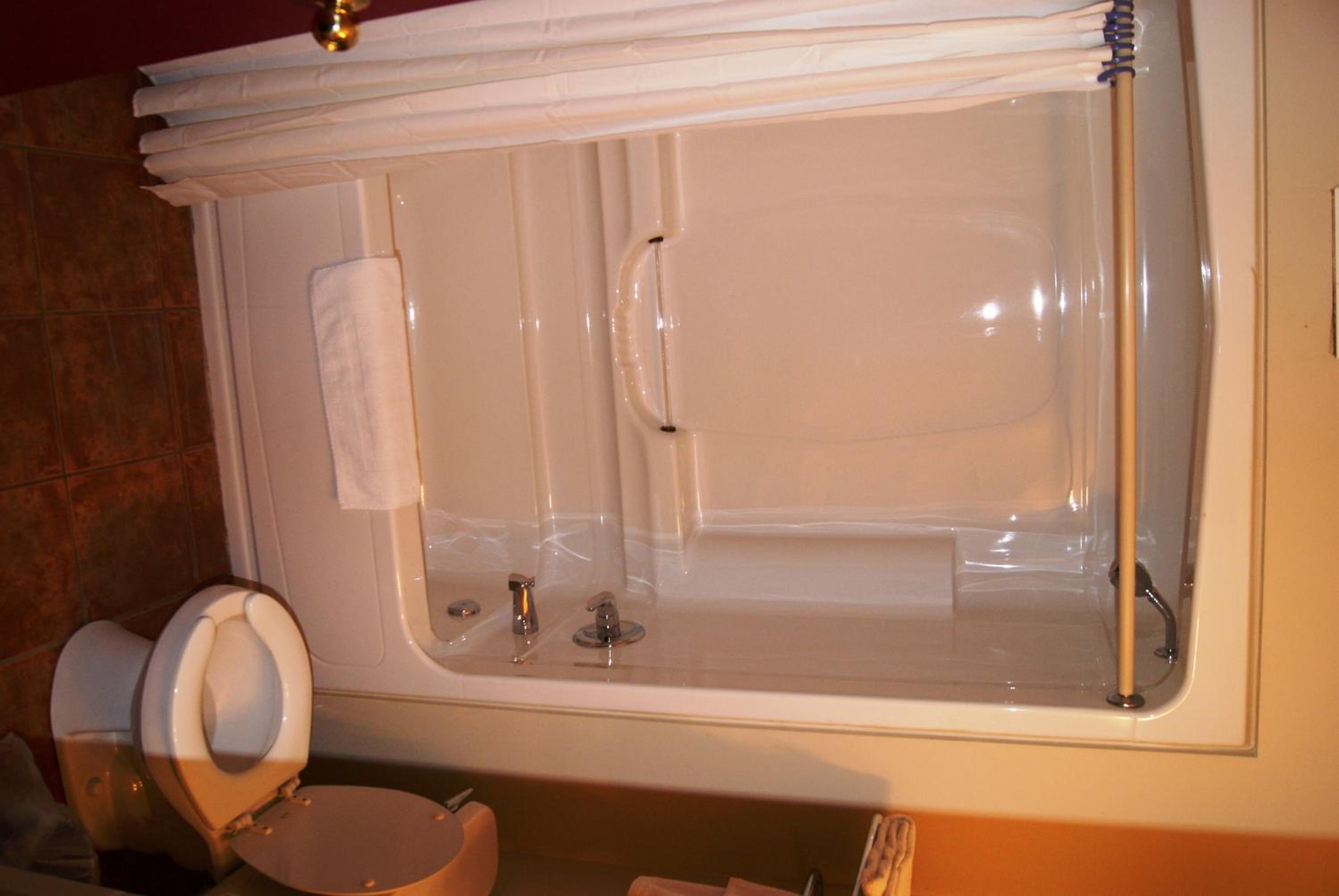 Queen Room - Photo 5