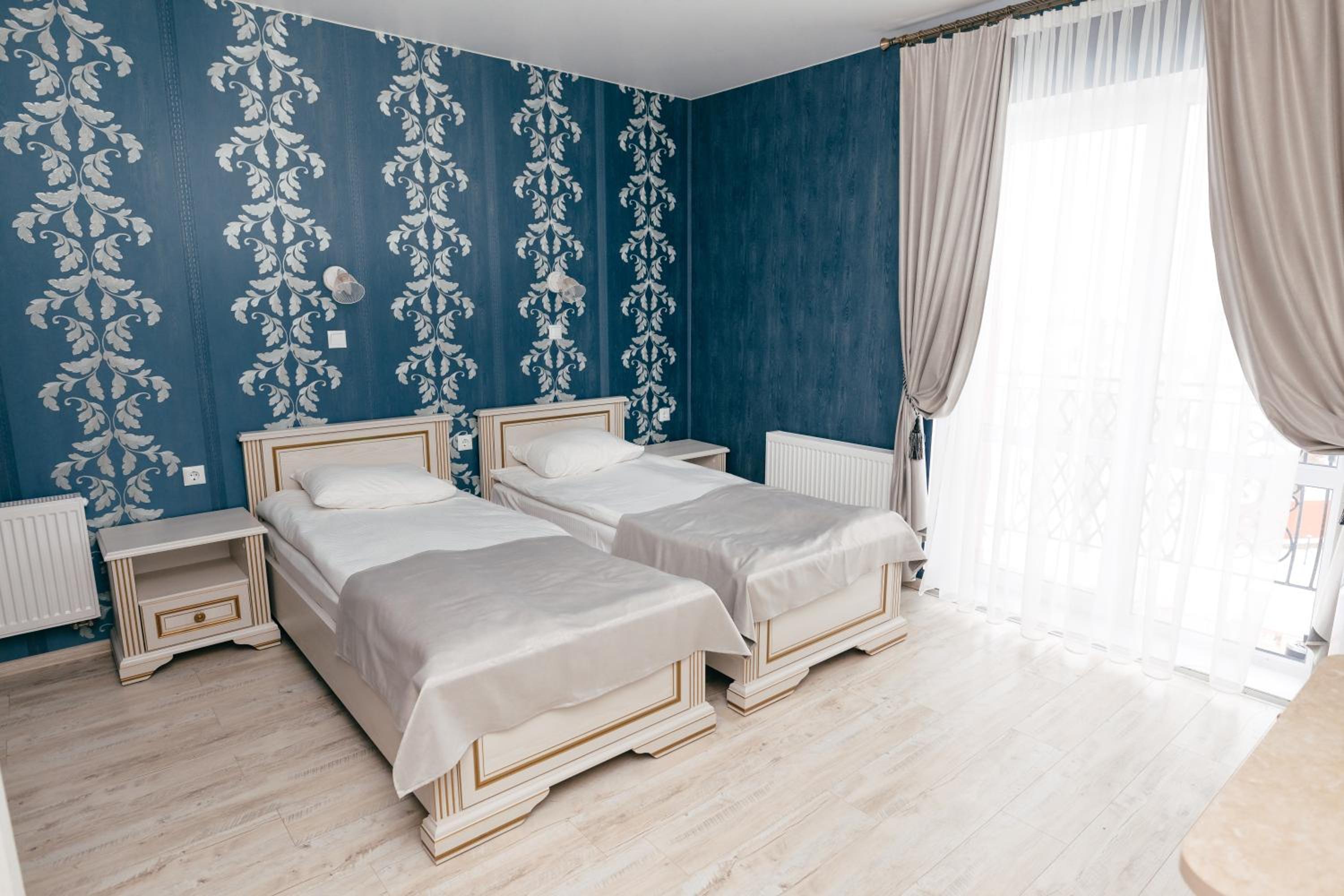 Studio Apartment photo 1