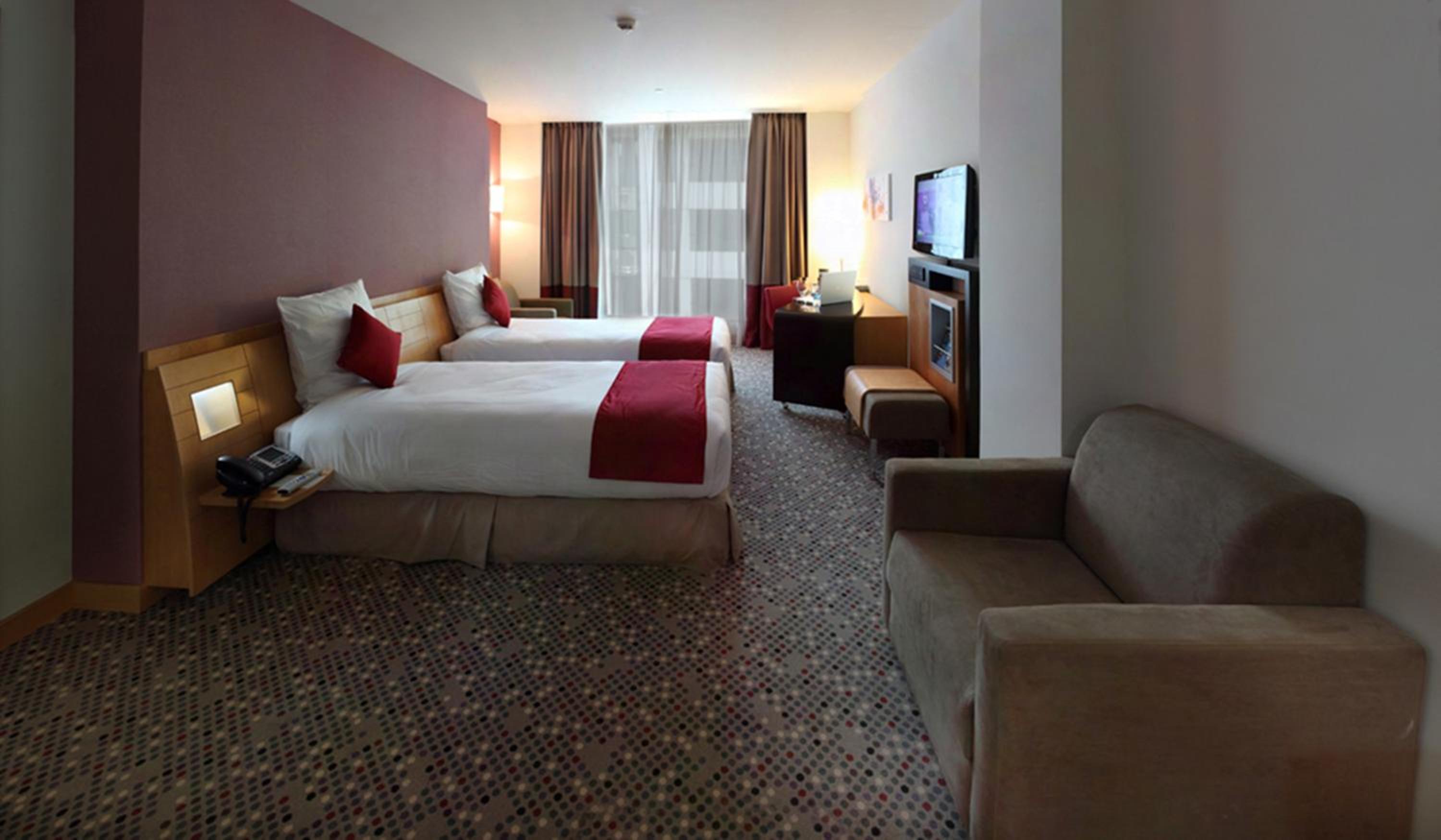 Superior Room with Two Twin Beds photo 1