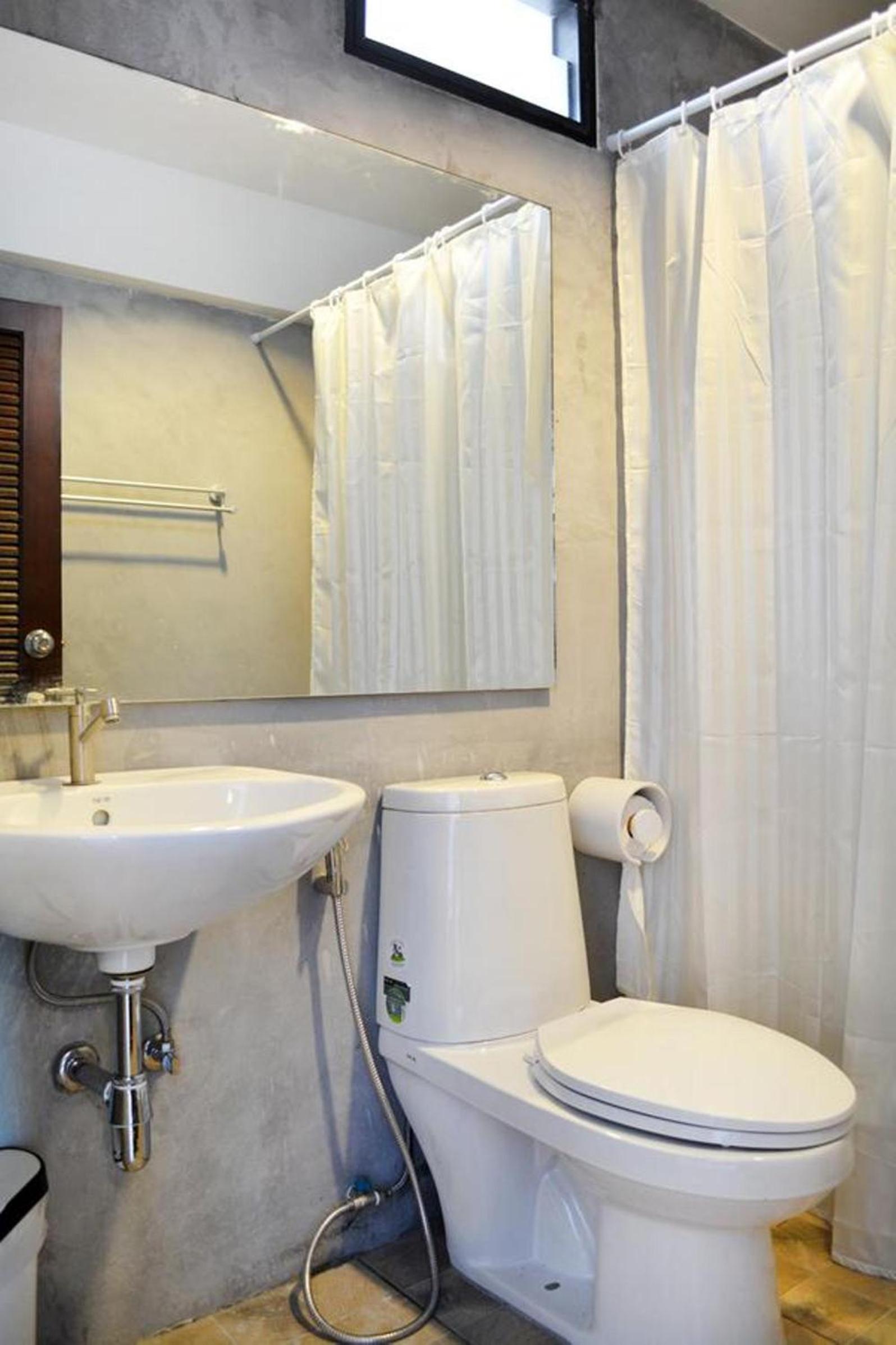 Deluxe Double Room with Pool View photo 2
