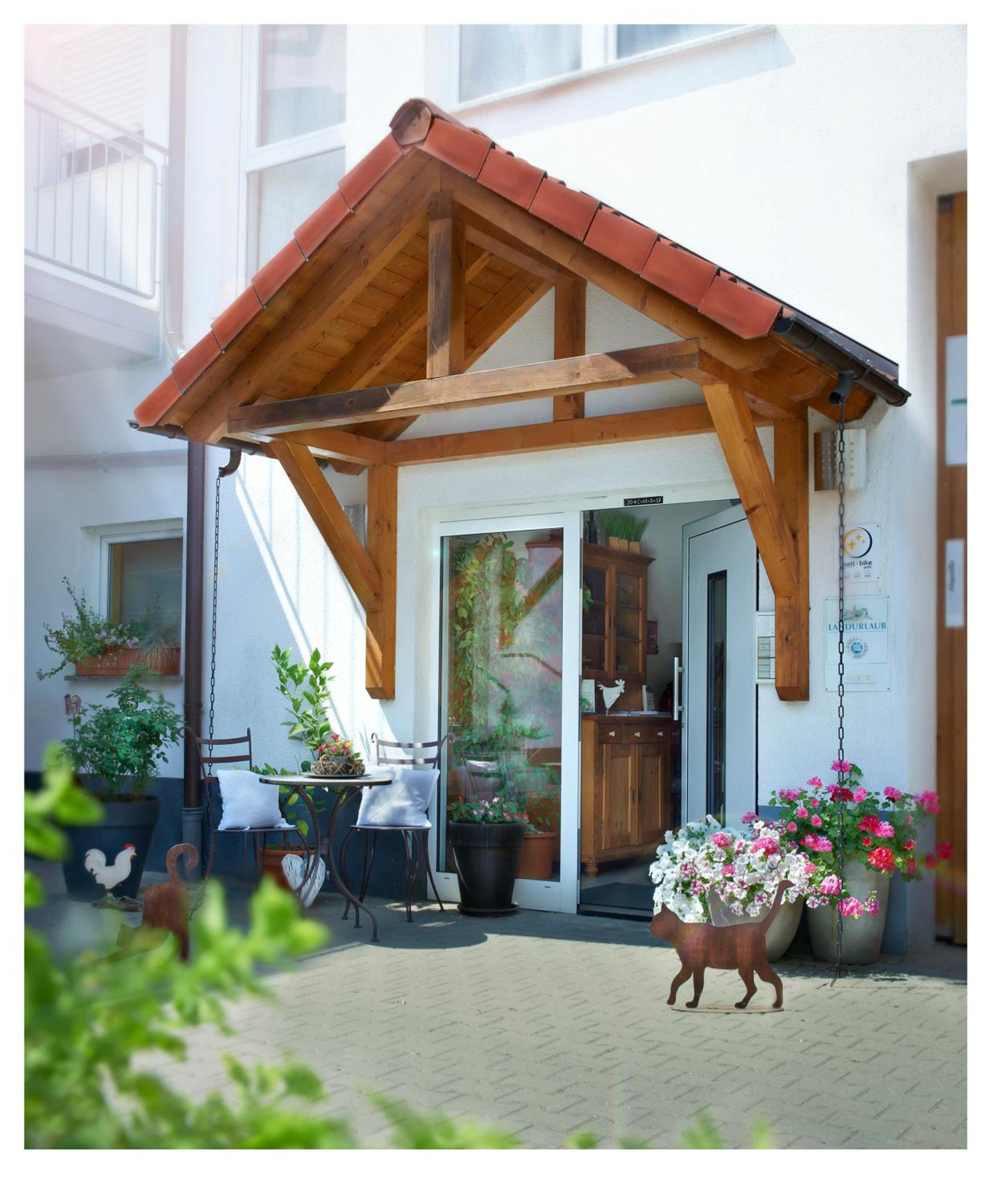 Apartment with Garden View - Photo 11