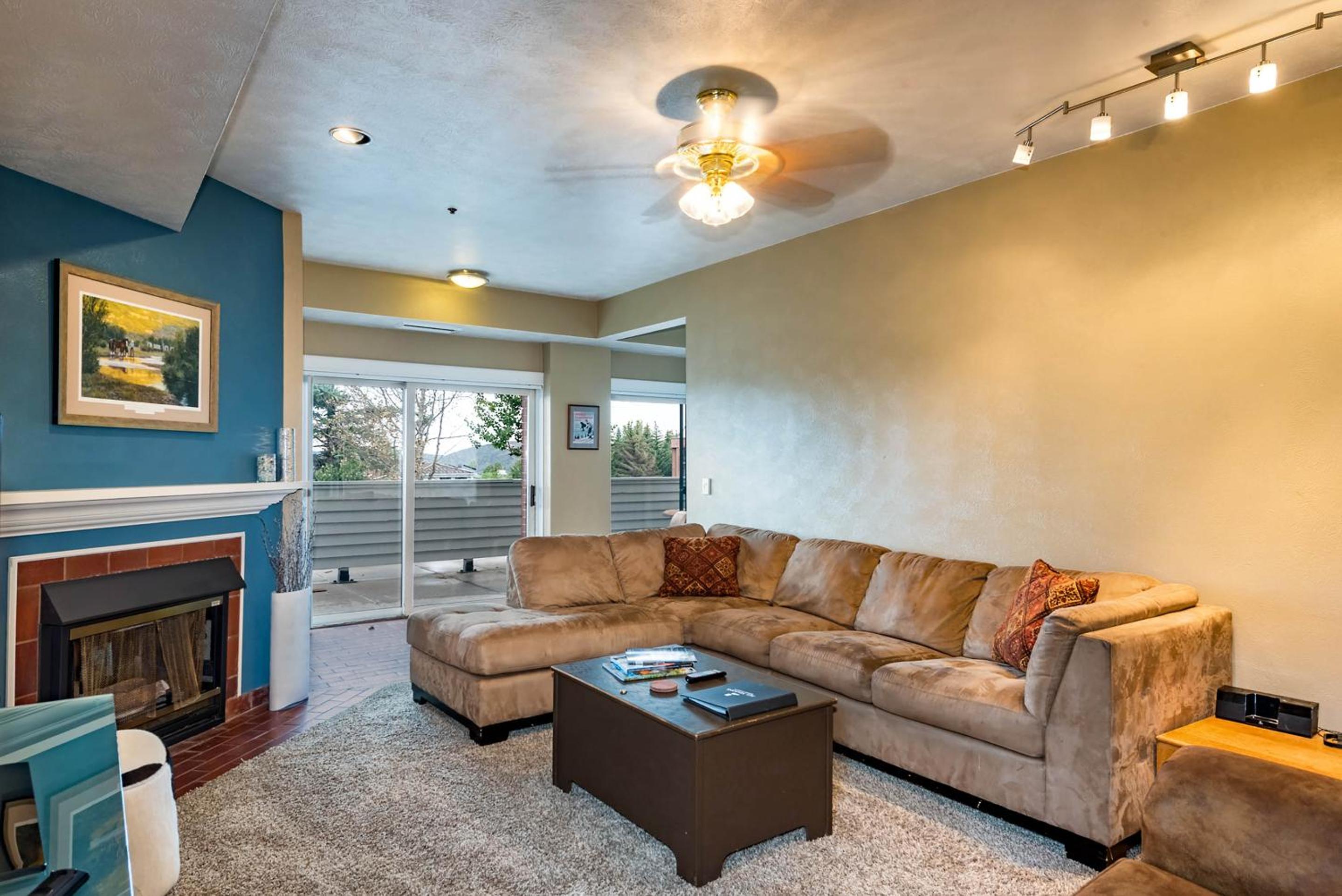 1 Bedroom Condominium  - Photo 5