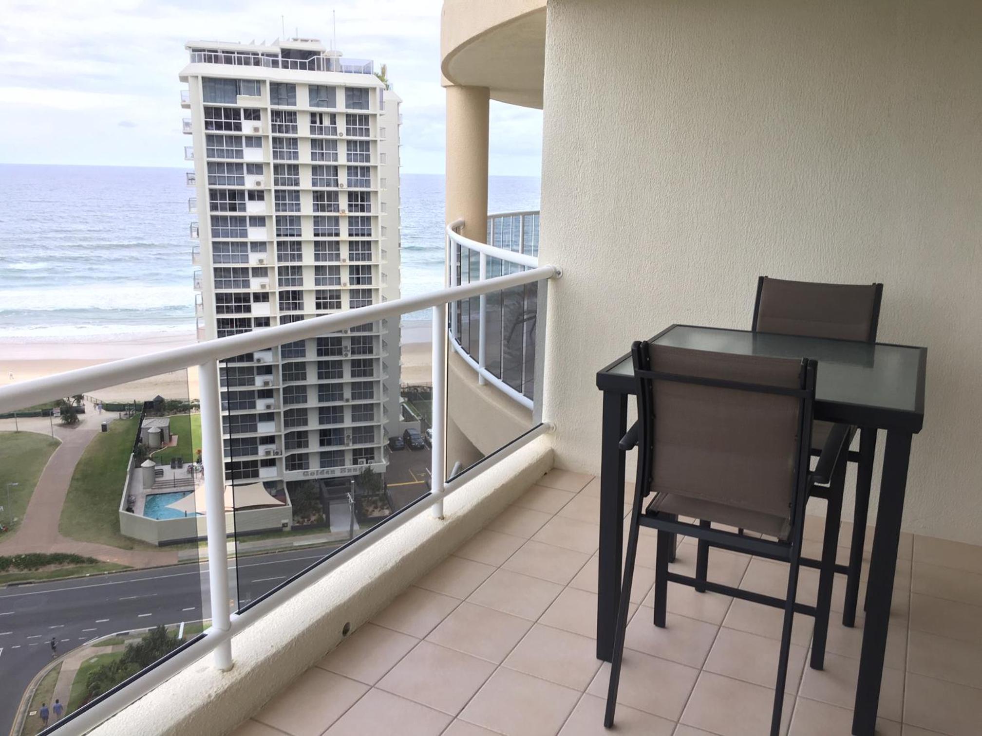 Superior One-Bedroom Apartment with Ocean View