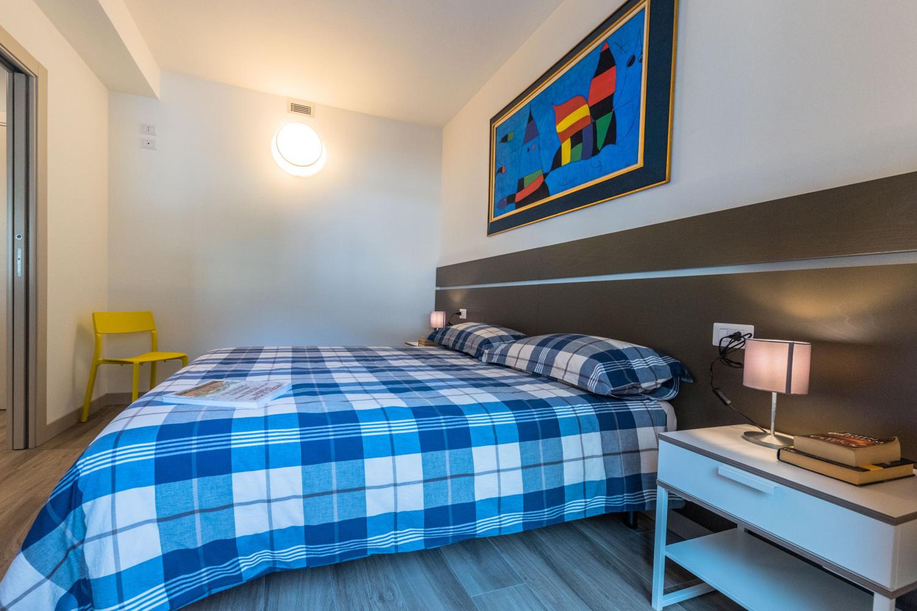 Junior Suite with Balcony - Photo 1