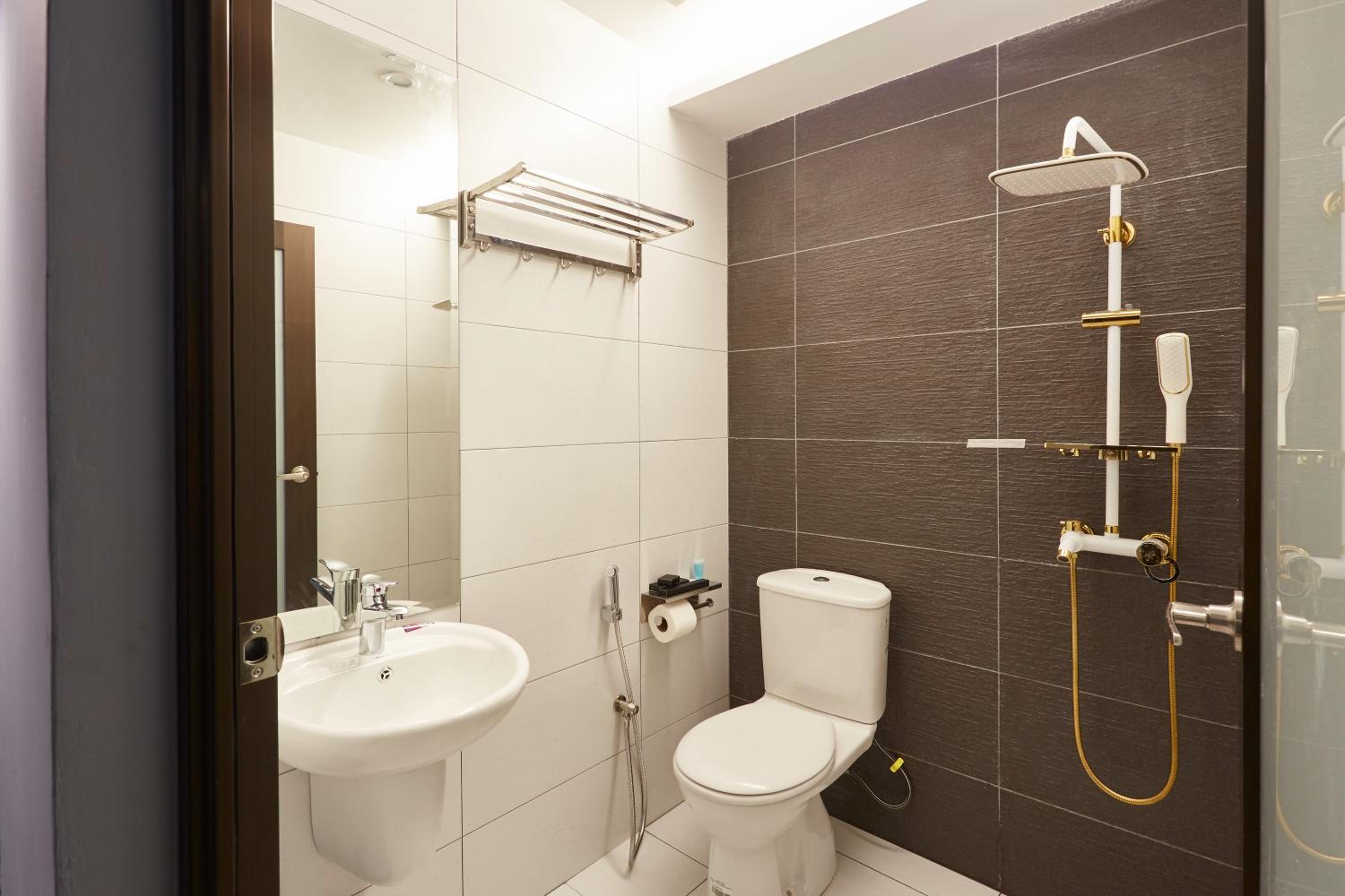 Single Room - Photo 3