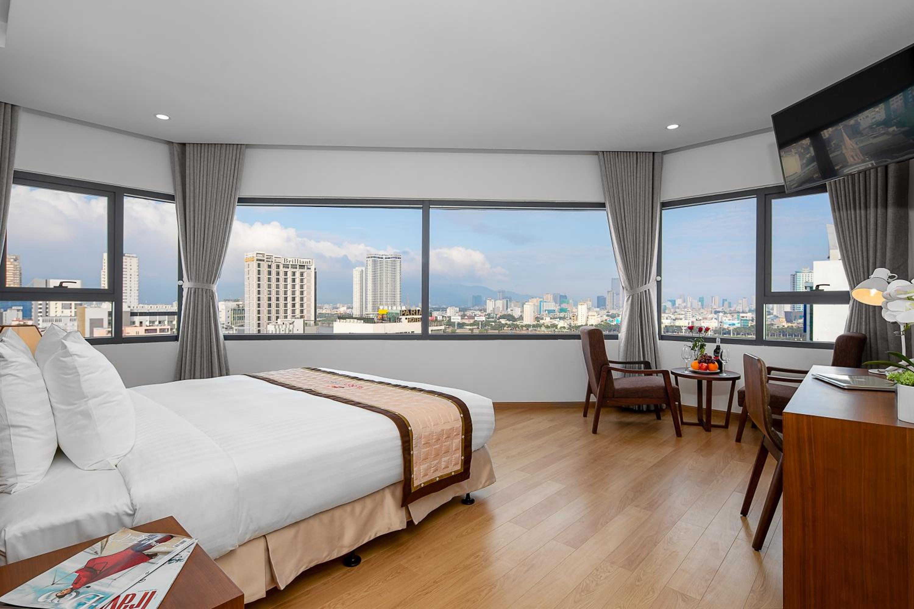 Suite with River View photo 2
