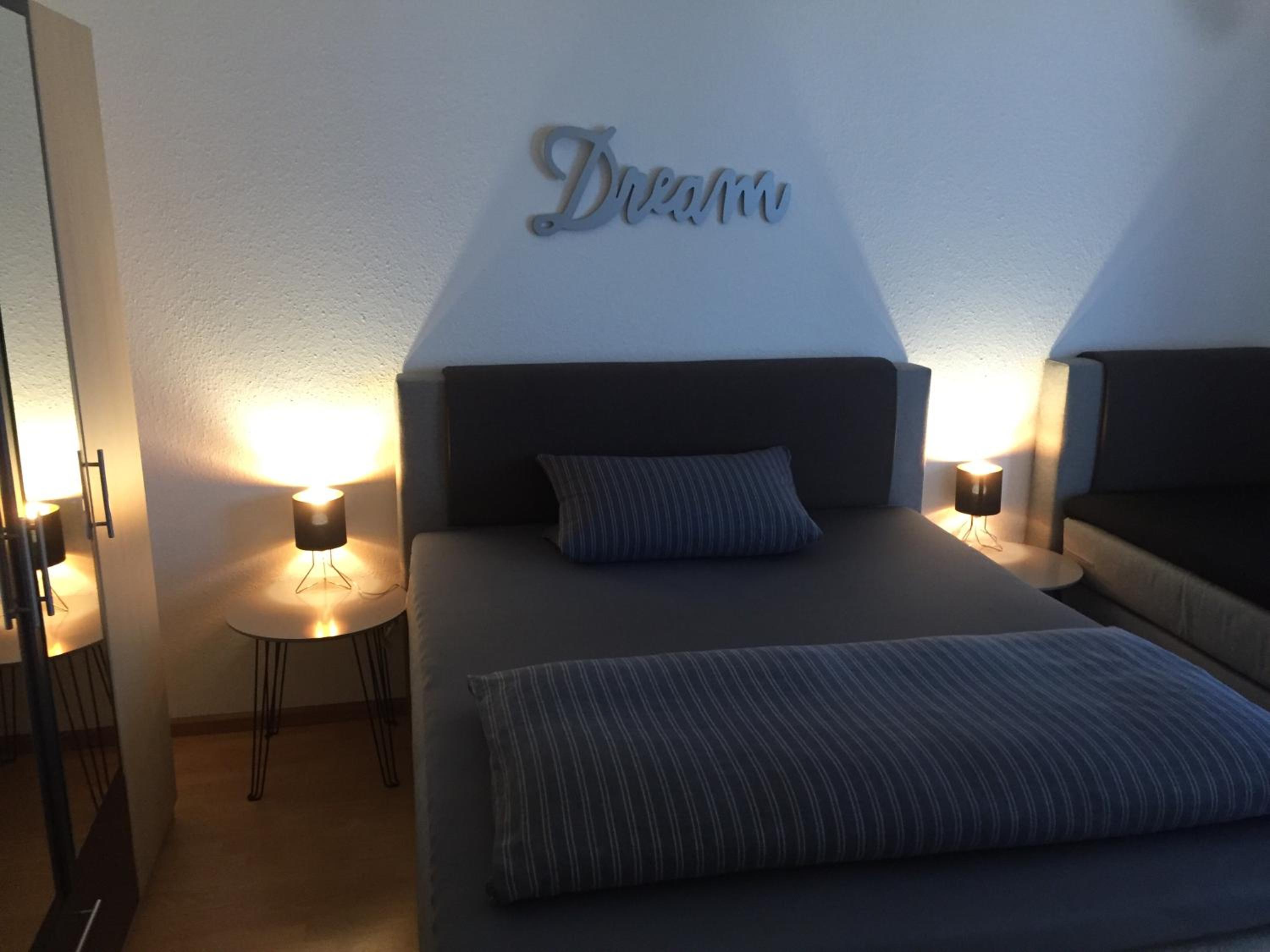 One-Bedroom Apartment (1 - 3 Adults)