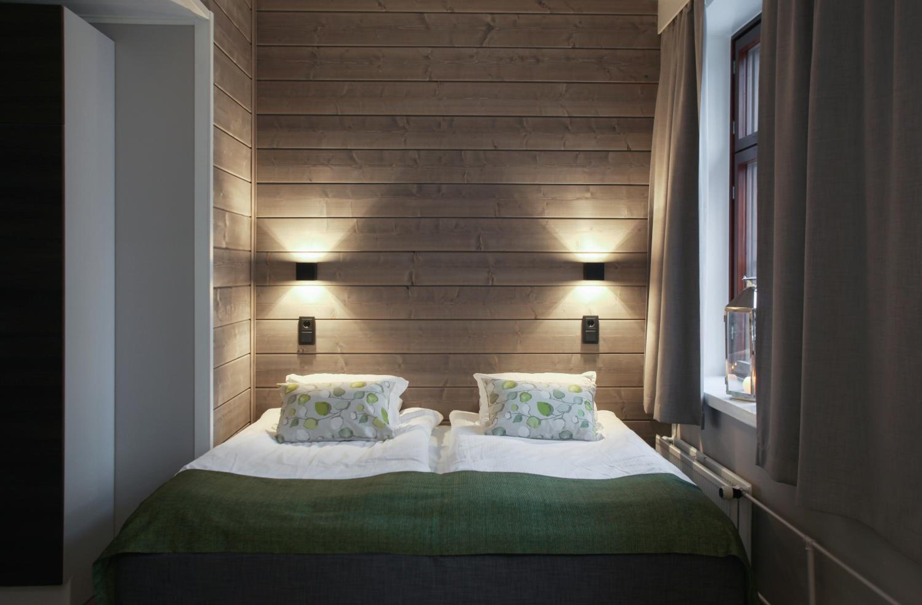 Suite - Photo 13