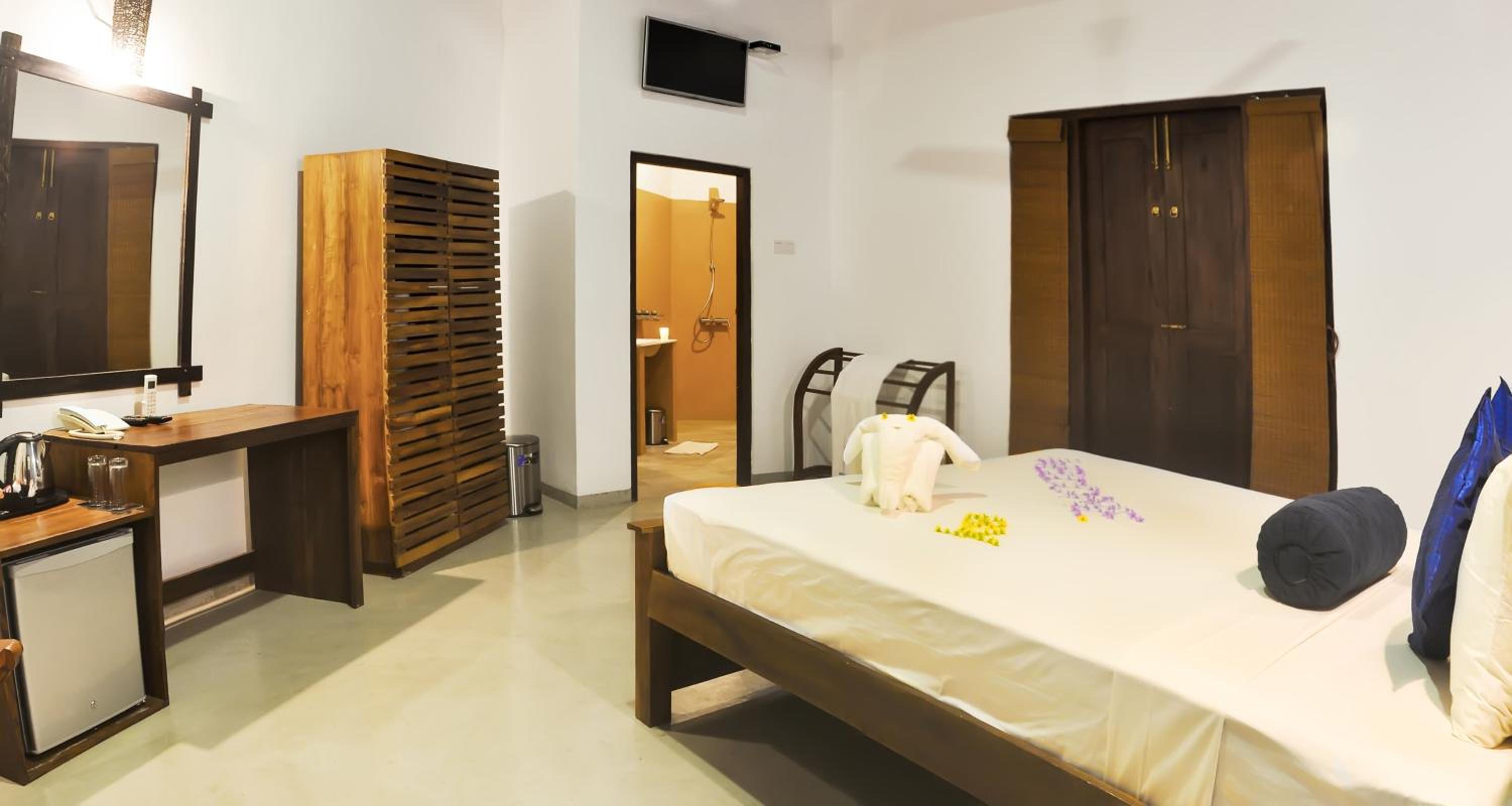 Deluxe Double Room with Garden View photo 3