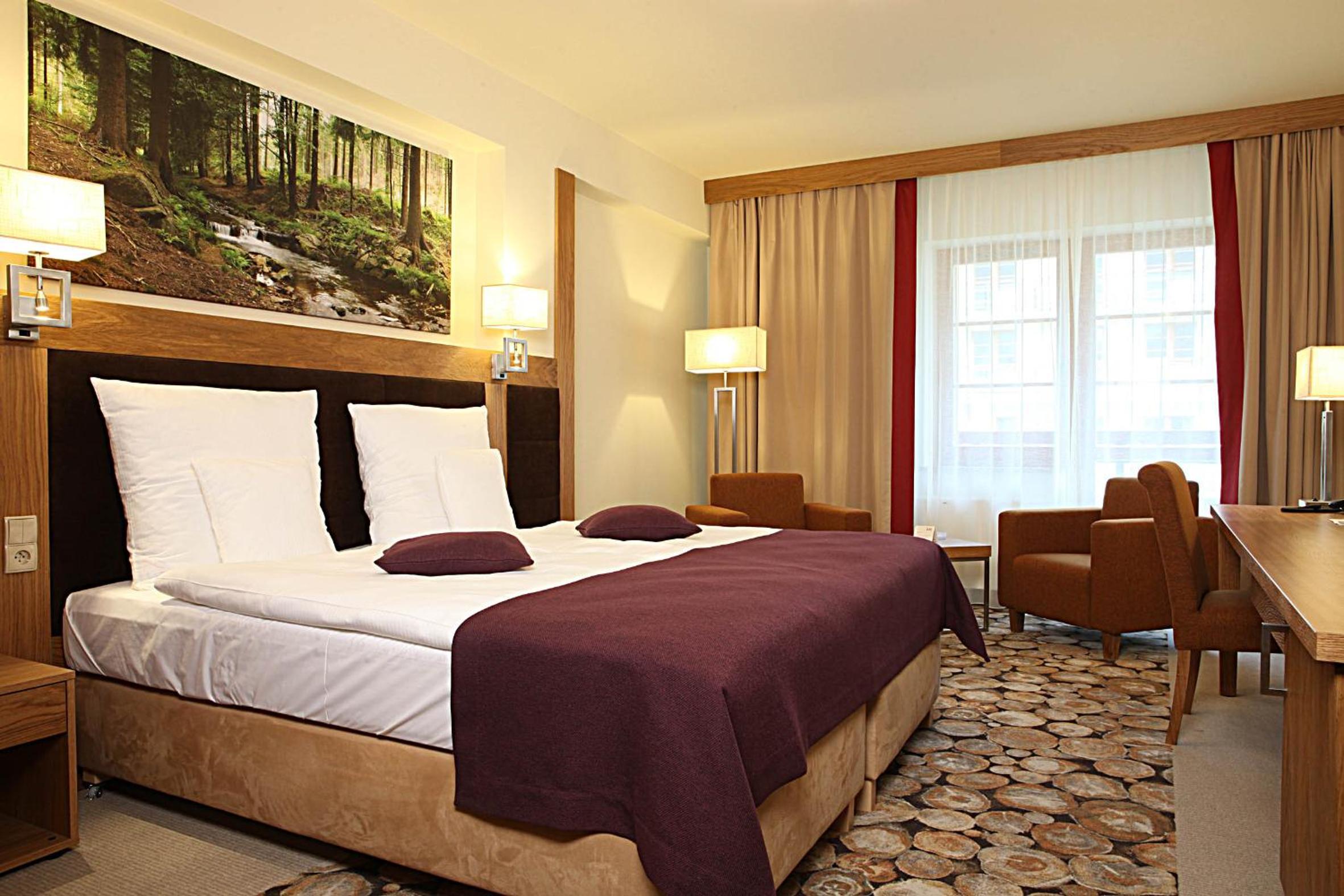 Superior Room with 2 Connecting Zip Beds - Photo 1