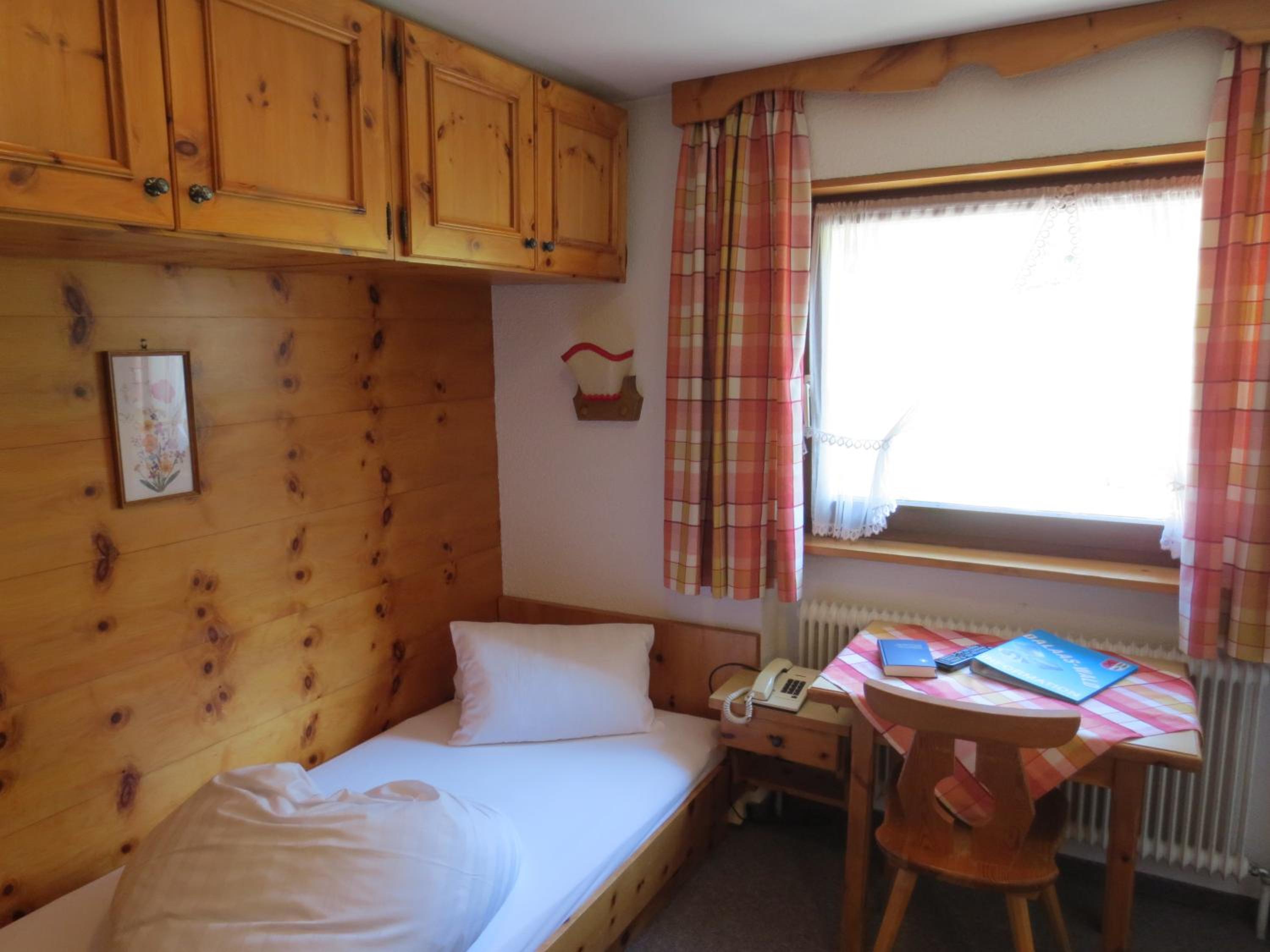 Single Room photo 2