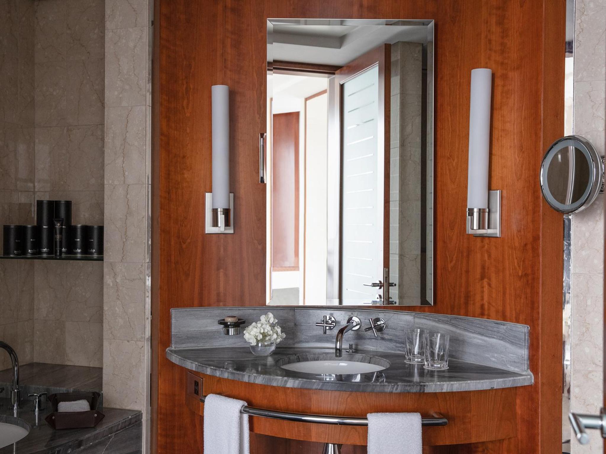 Junior Suite with Panoramic Skyline Views, Direct Connectivity to Museum of The Future, Complimentary Breakfast, Signature Afternoon Tea, Evening Sundowners, Soft Refreshments and Canapes