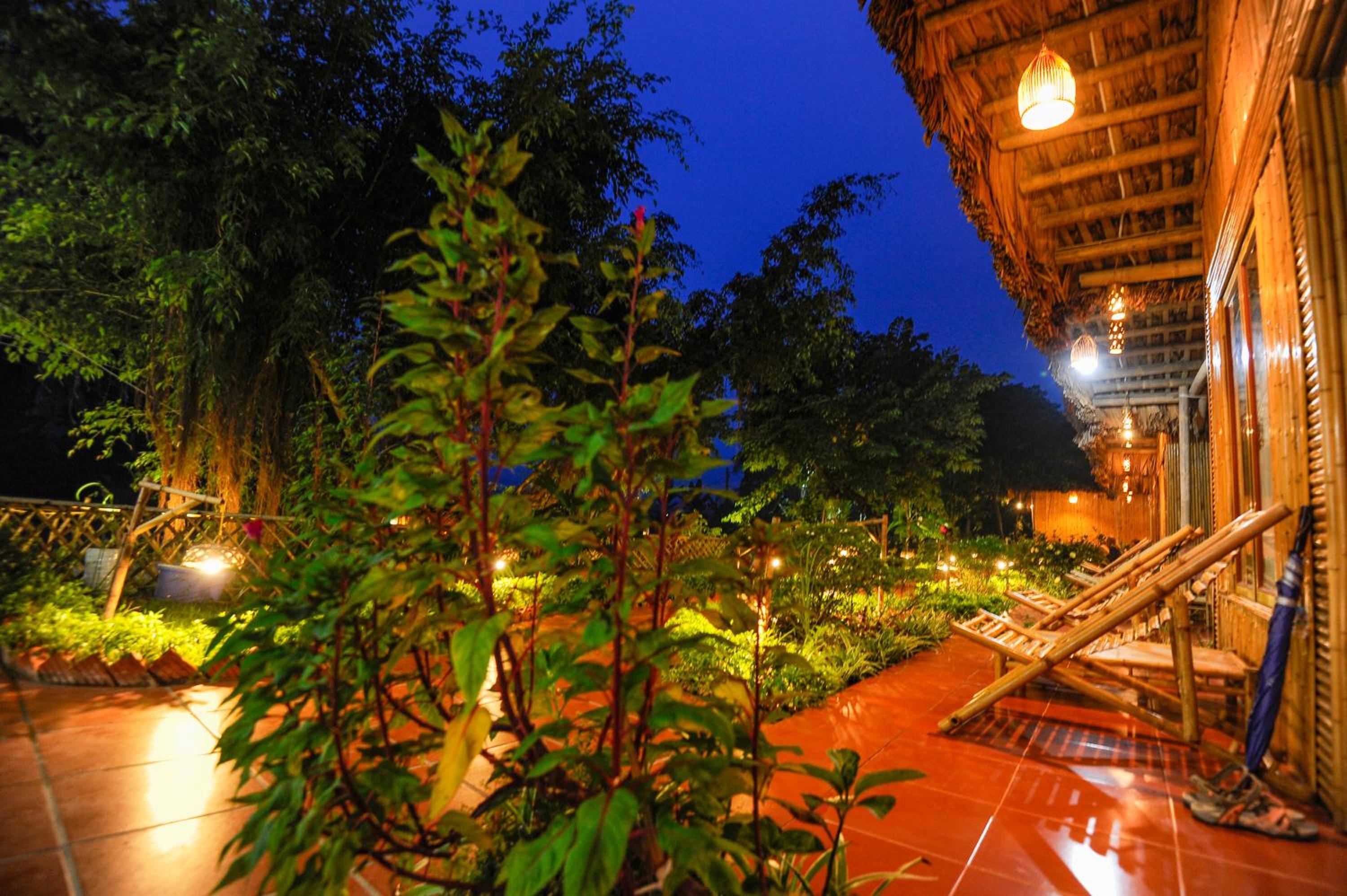 Deluxe Bungalow with Private Outdoor Bathroom photo 3