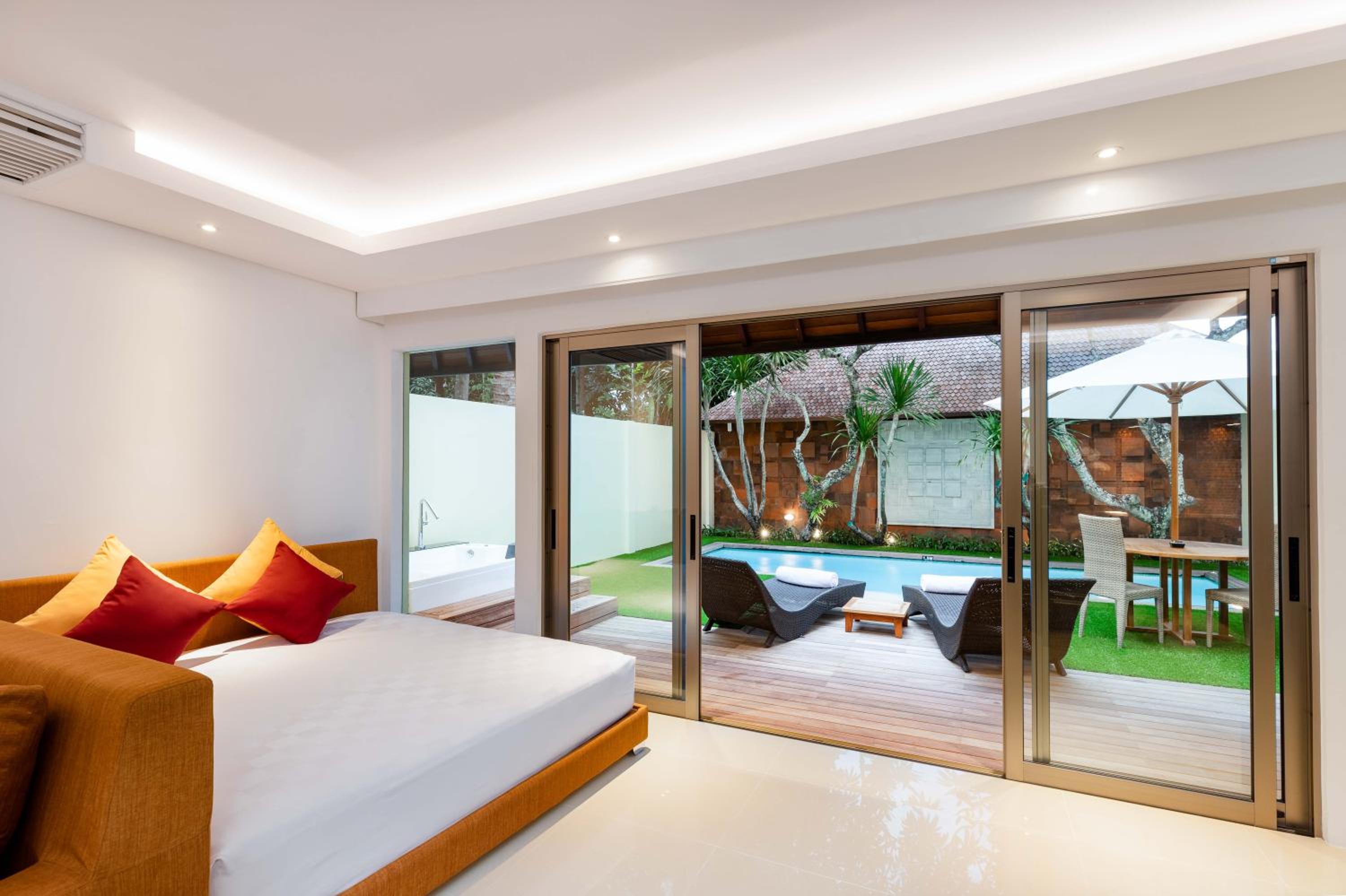 One-Bedroom Grand Deluxe Villa with Private Pool thumbnail 5