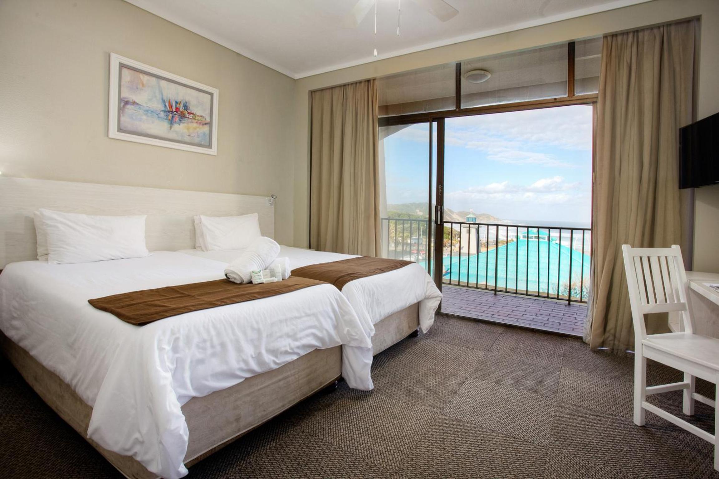 Triple Room with Balcony - Photo 3