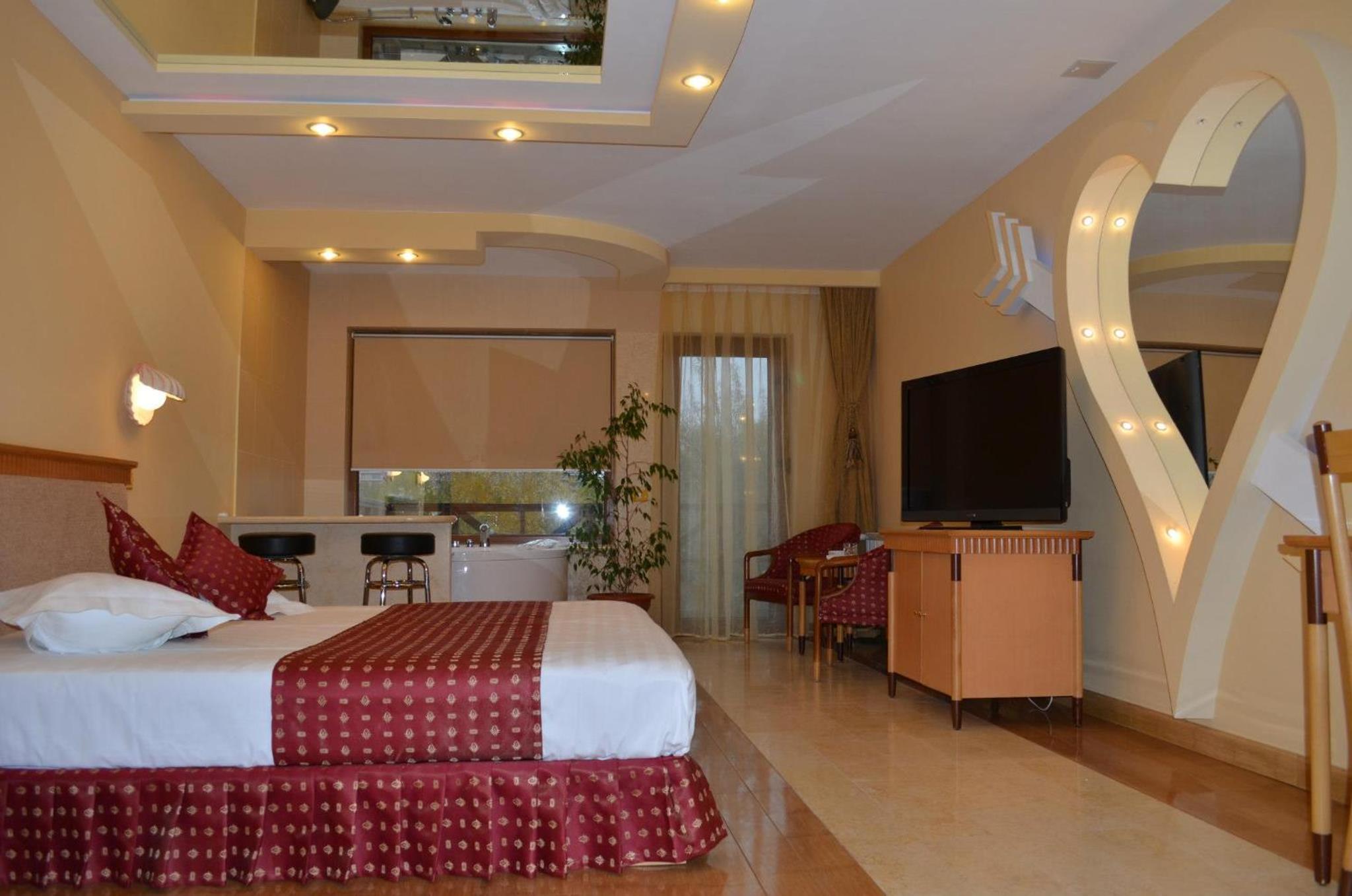 Deluxe Double Room with Bath, photo 7
