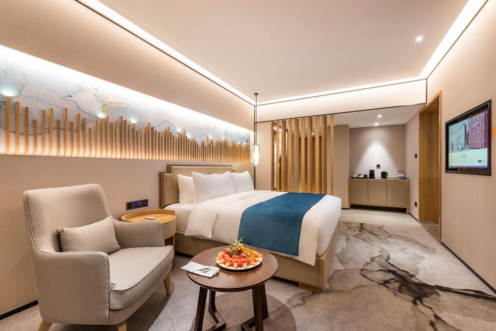 Standard King Room - Photo 3