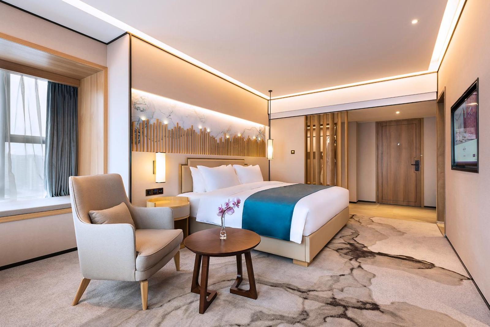 Superior King Room - Photo 3