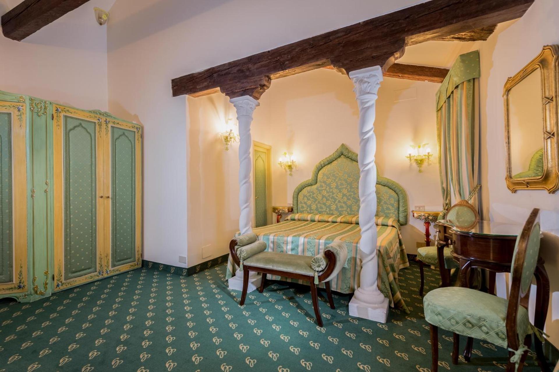 Junior Suite Prestige thumbnail 6