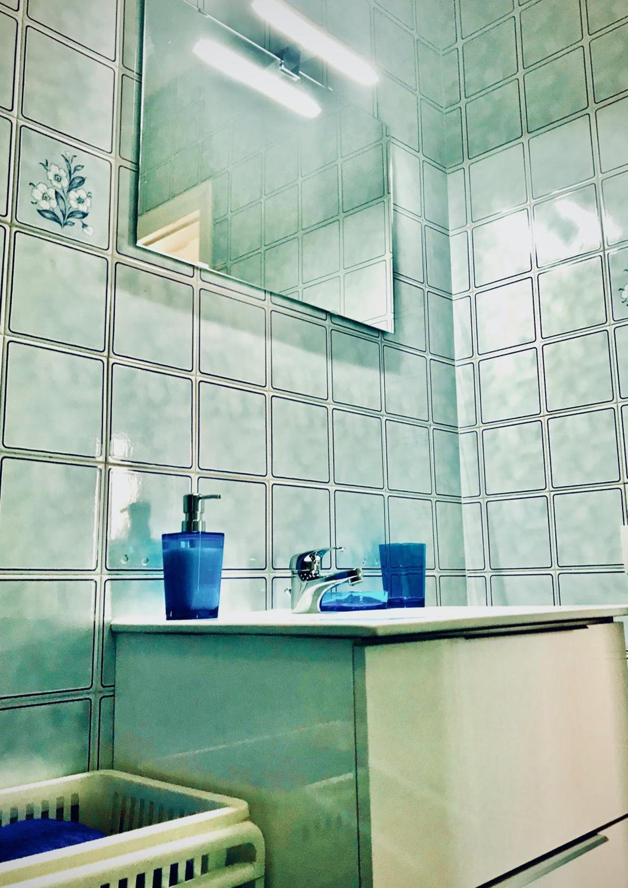 One-Bedroom Apartment - Photo 7
